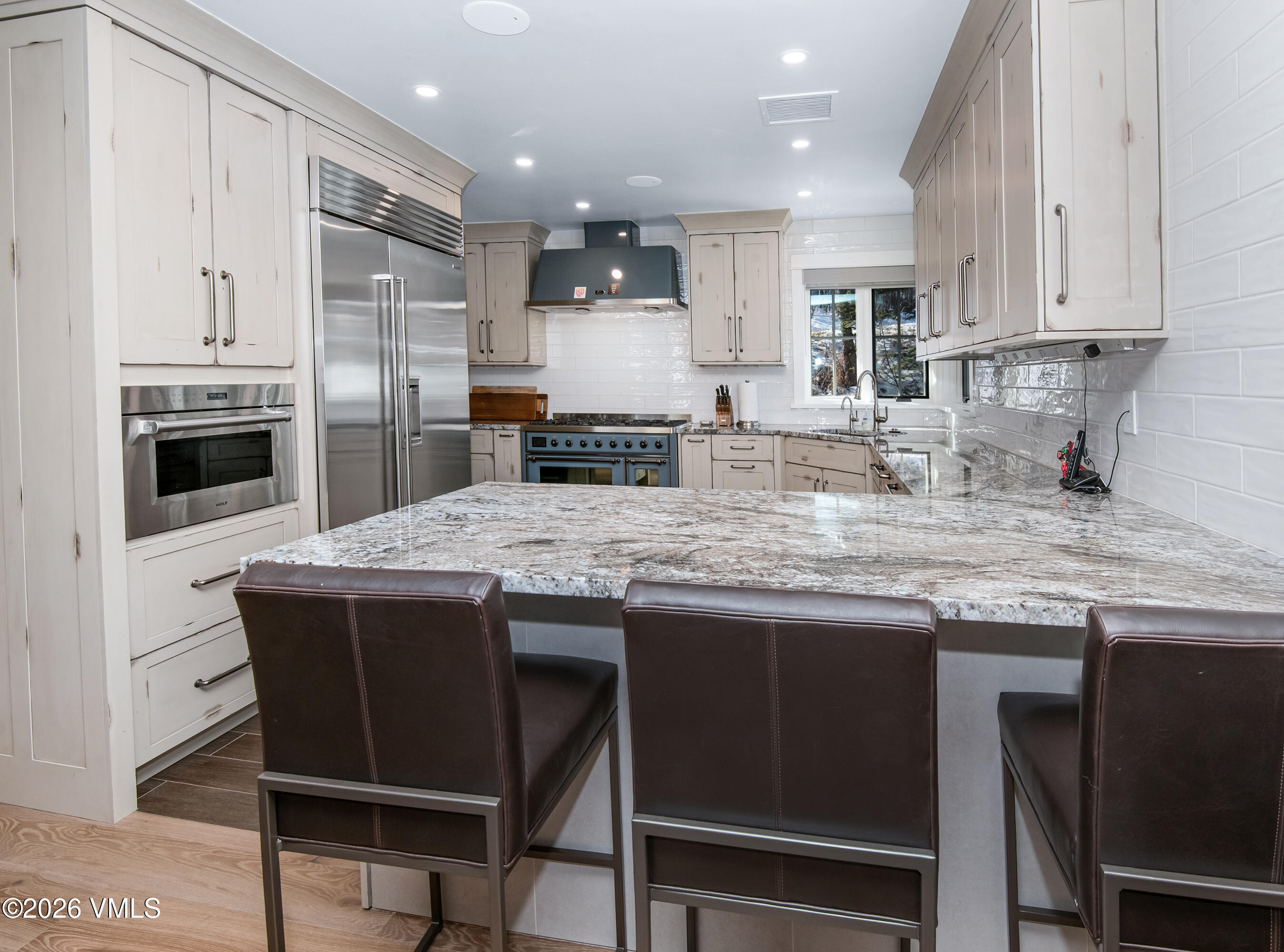 1120 Village Road 8