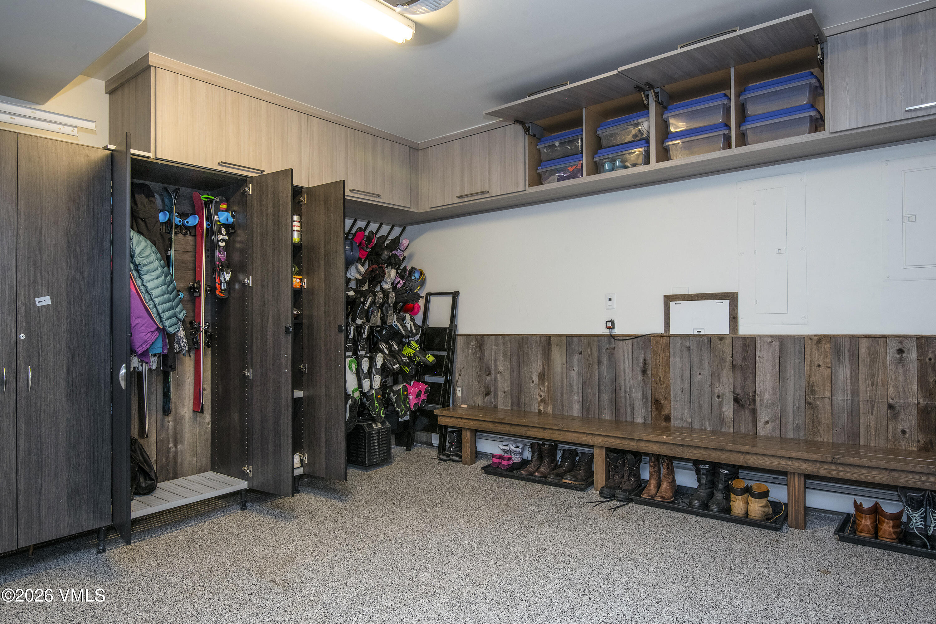 1120 Village Road 8