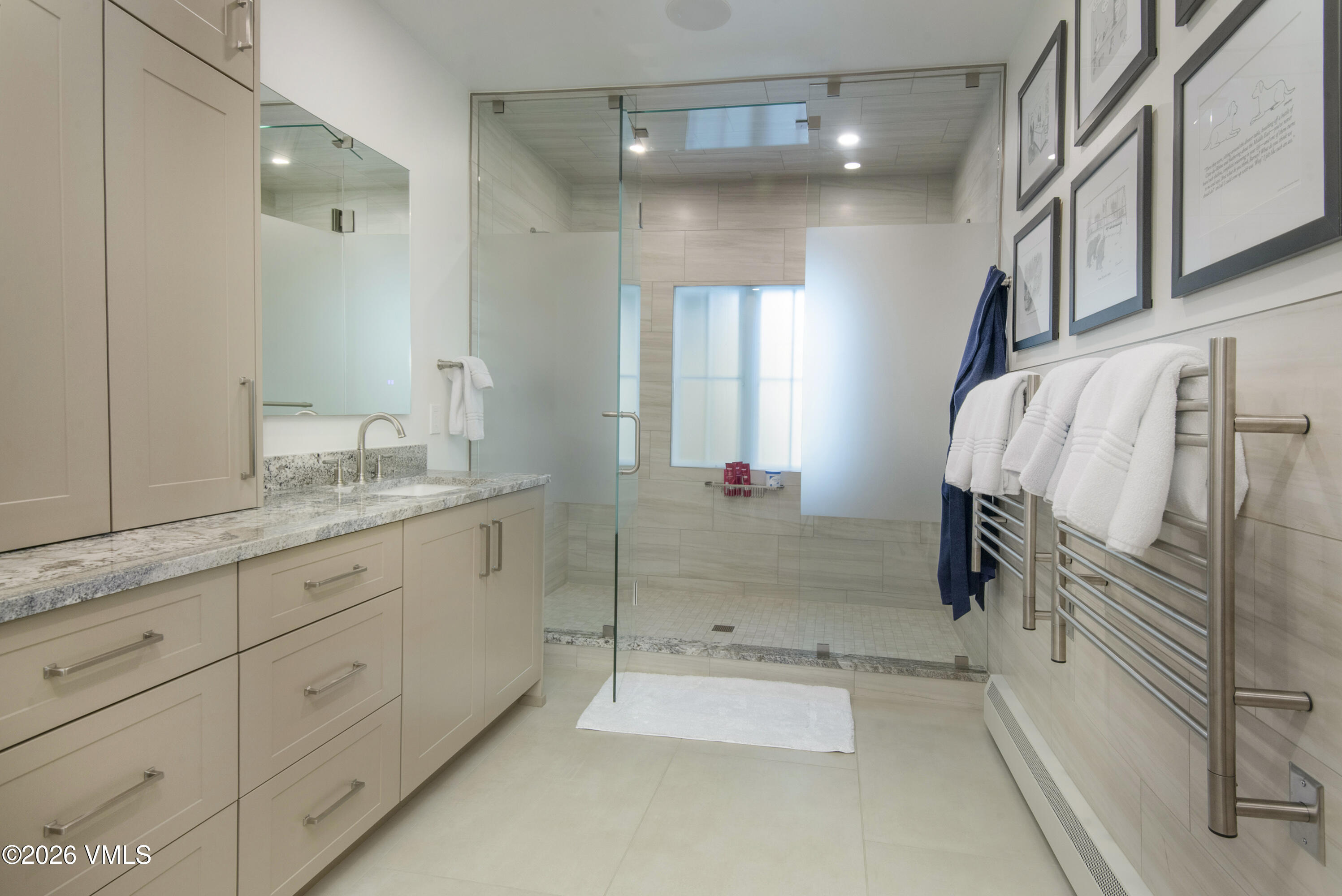 1120 Village Road 8