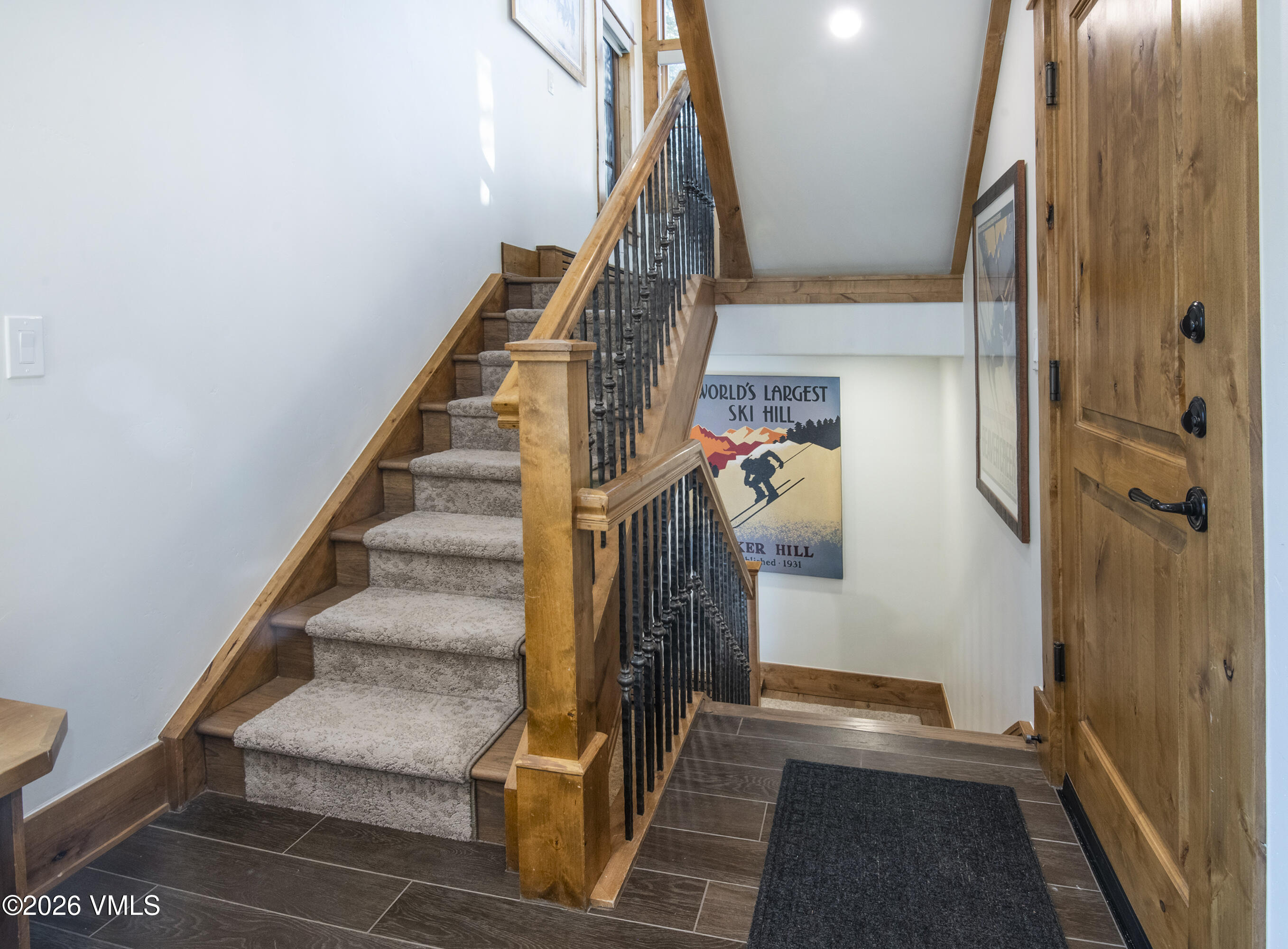 1120 Village Road 8