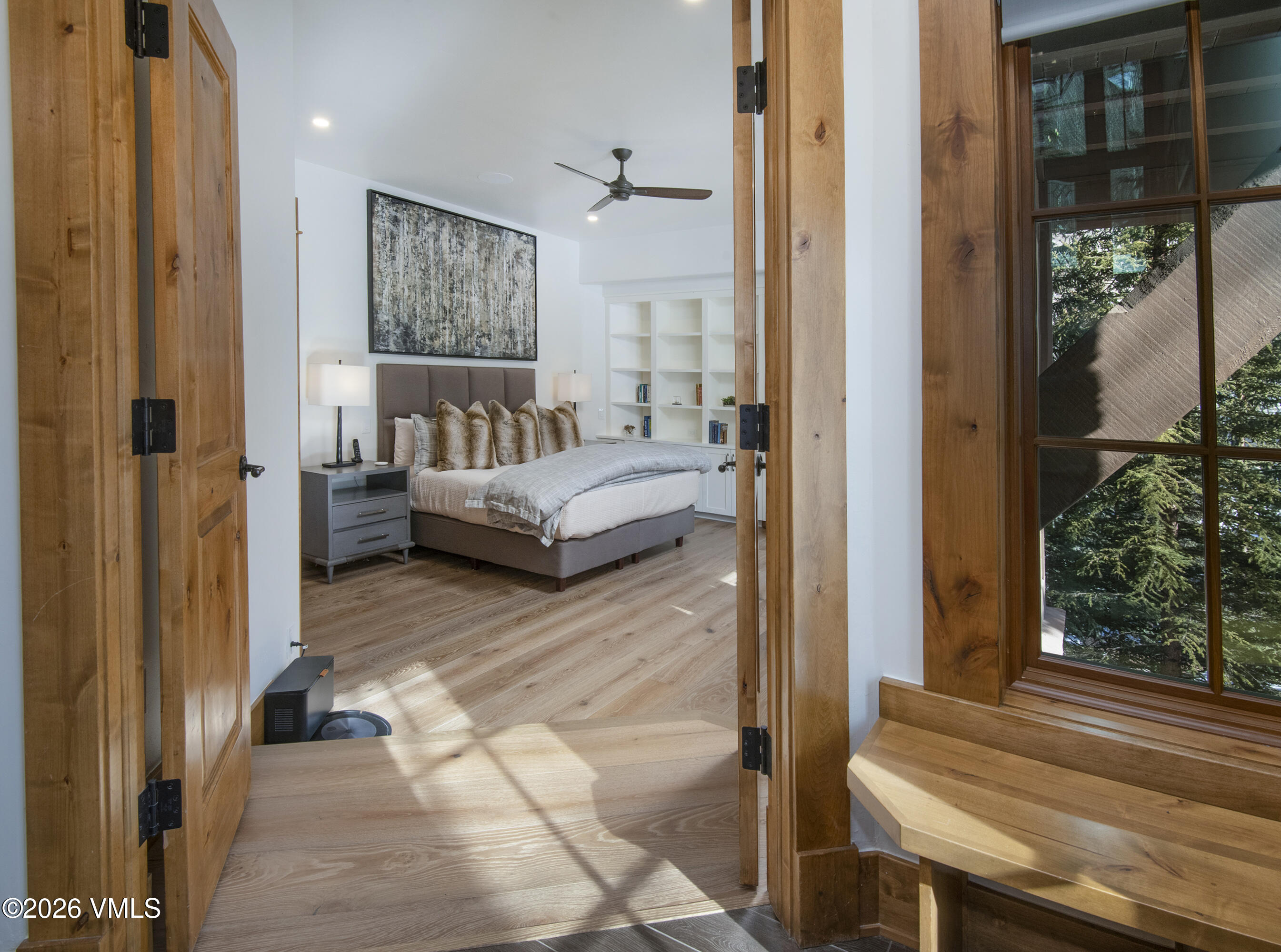 1120 Village Road 8
