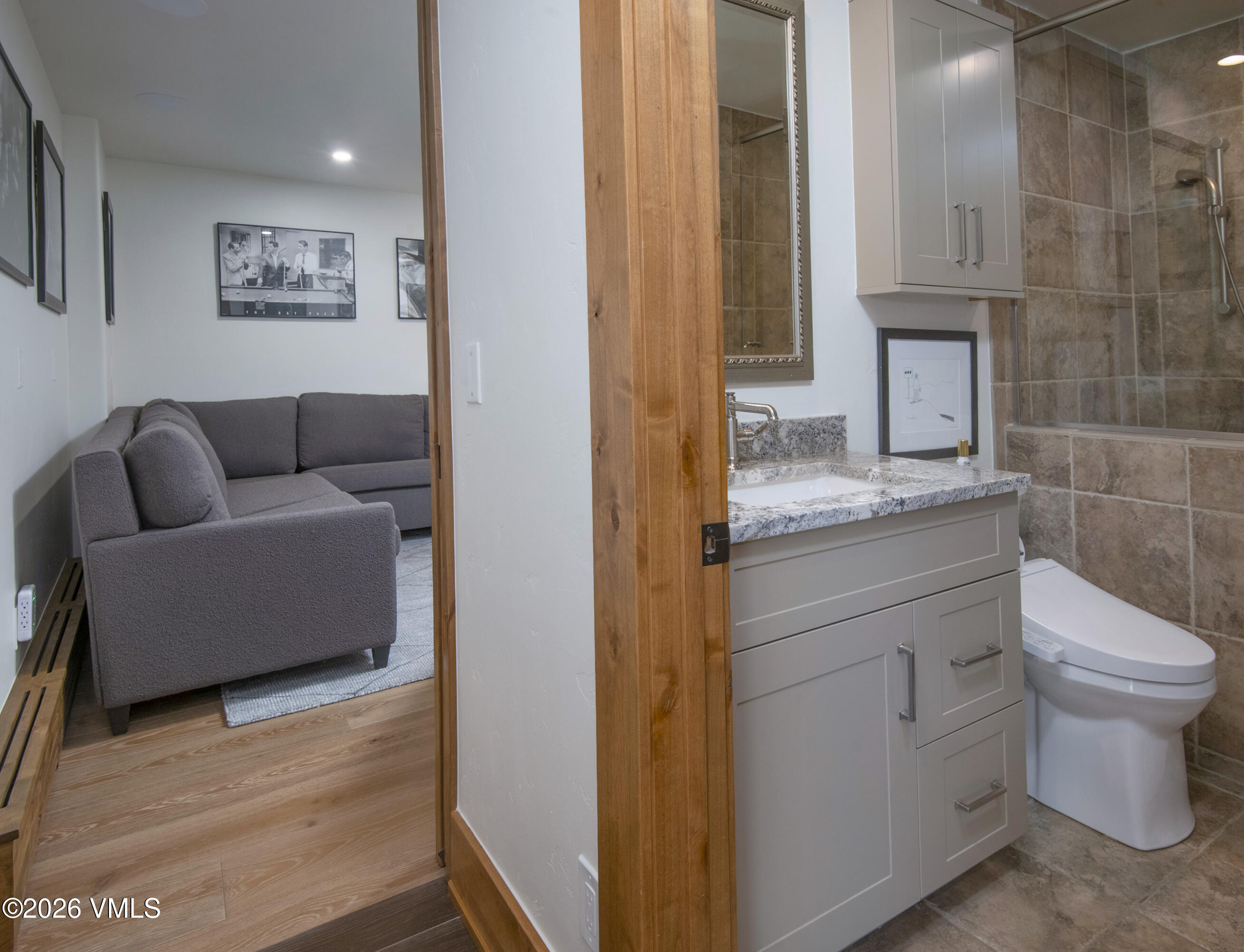 1120 Village Road 8