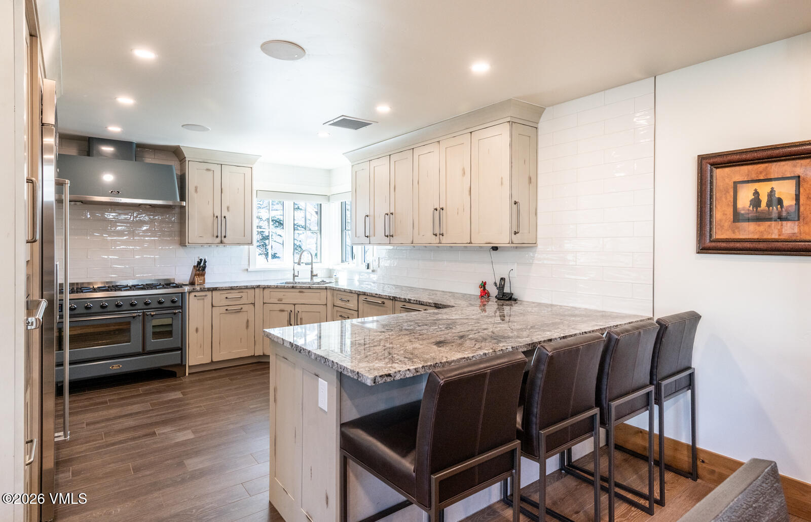 1120 Village Road 8