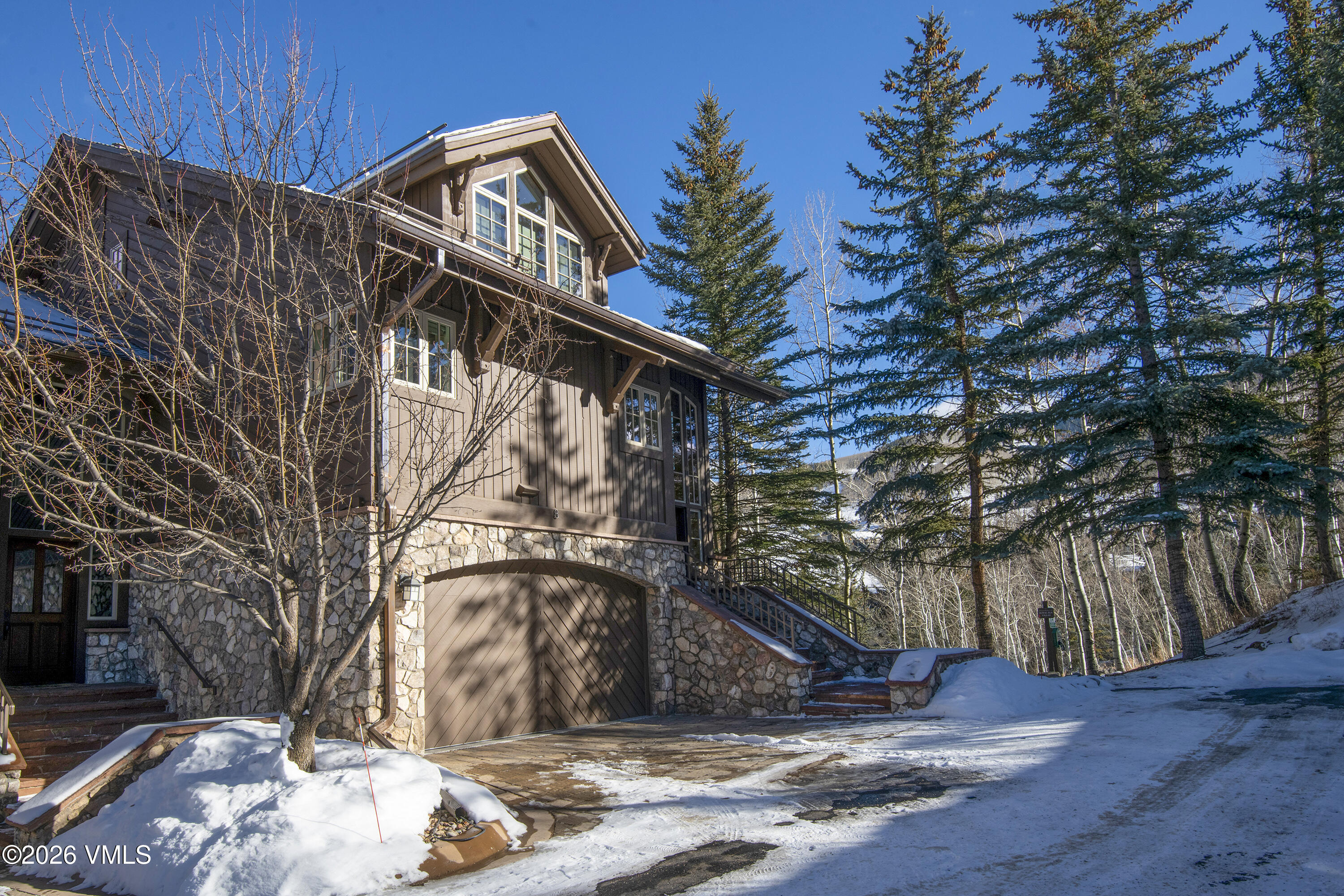 1120 Village Road 8