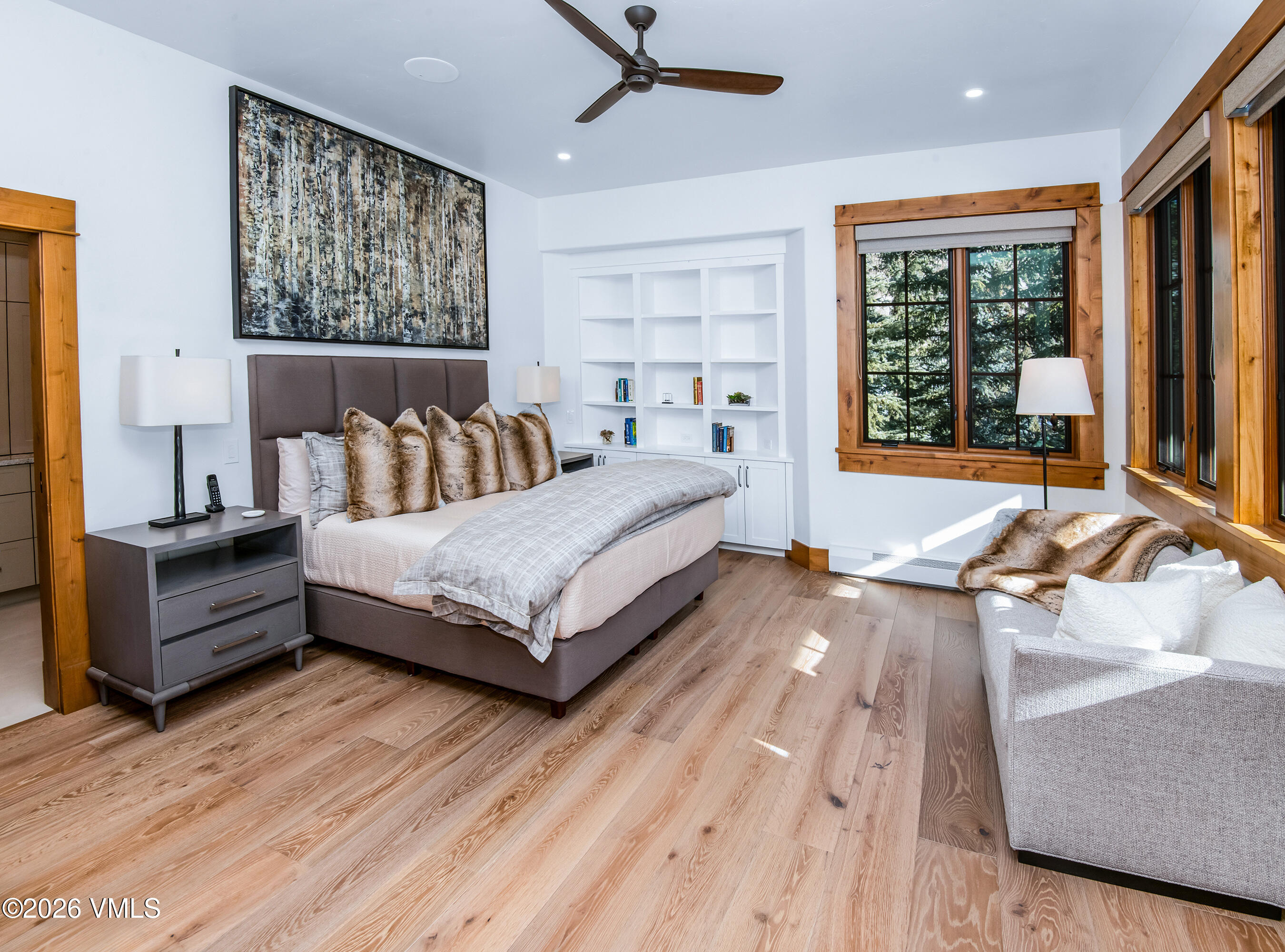 1120 Village Road 8