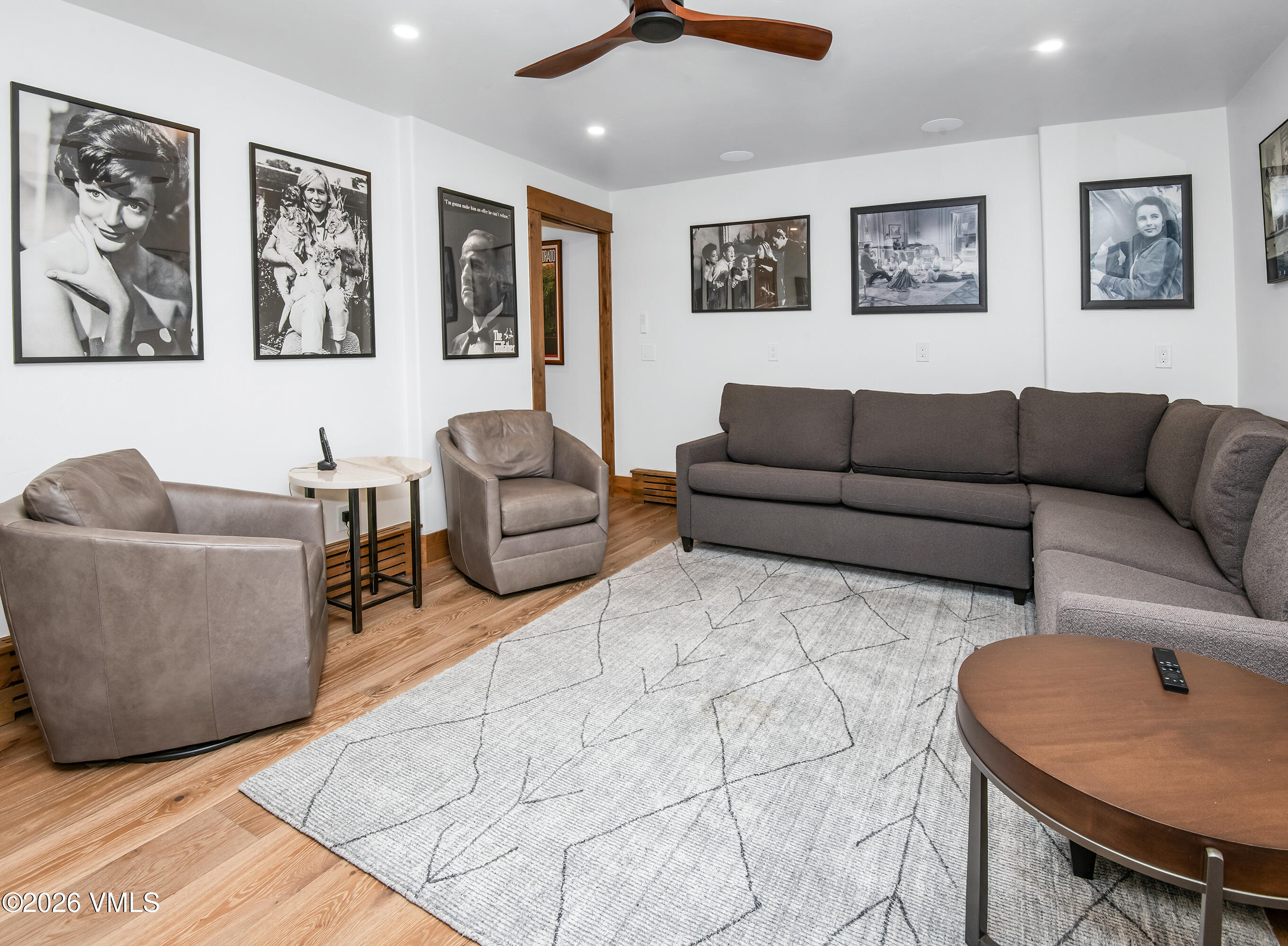 1120 Village Road 8