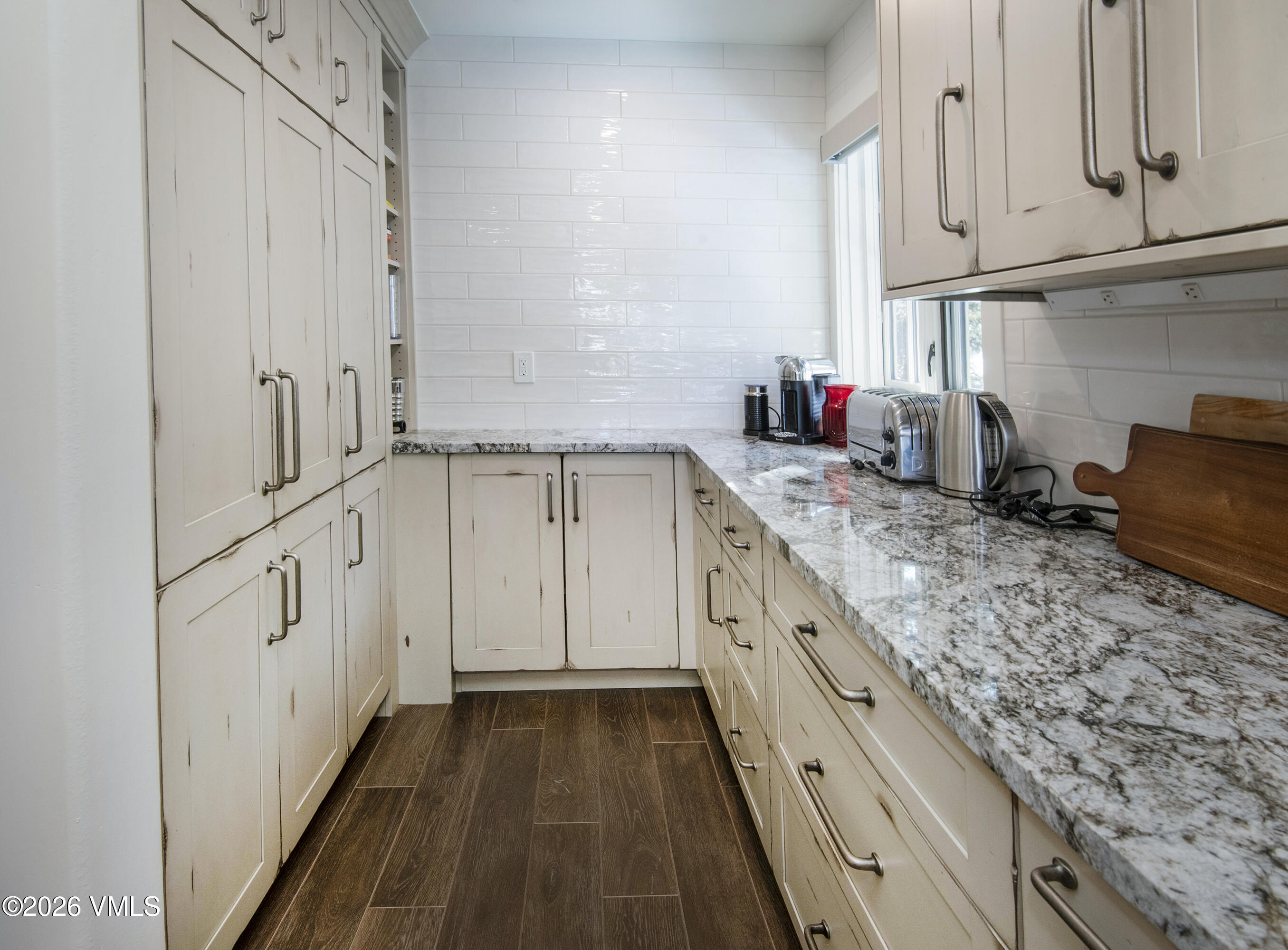 1120 Village Road 8