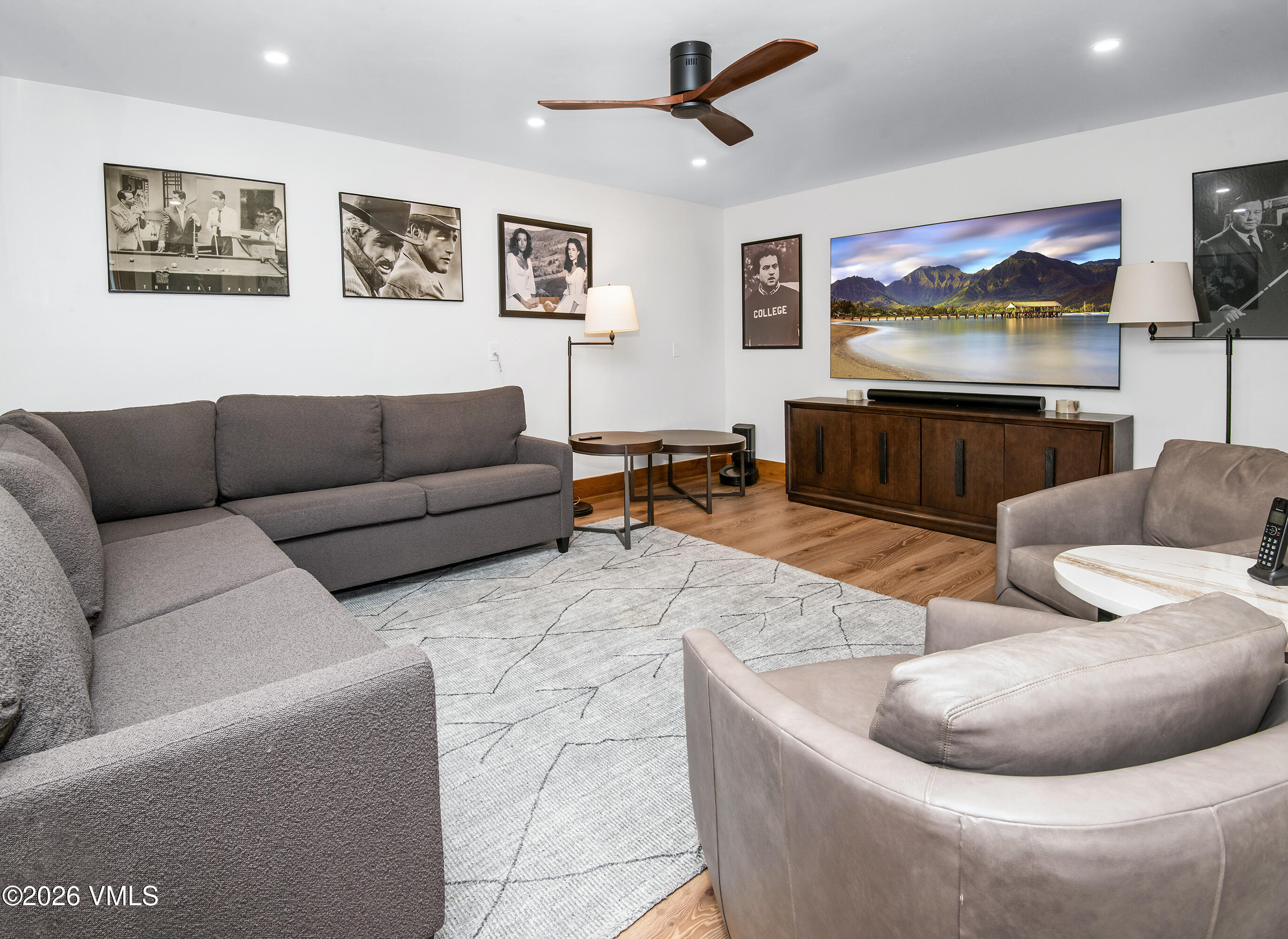 1120 Village Road 8