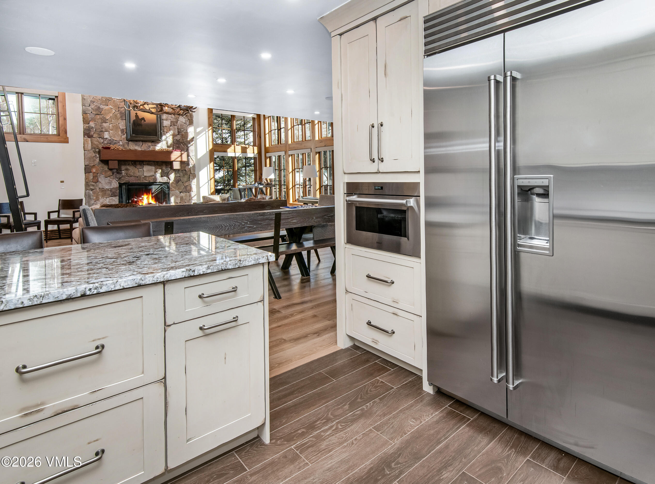 1120 Village Road 8