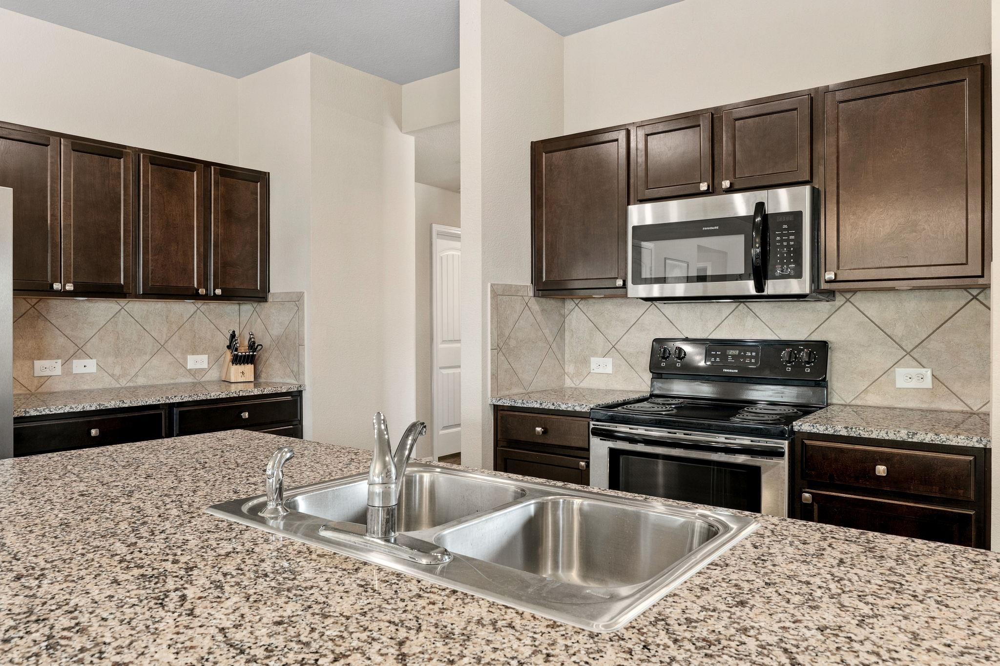 12300 Riprap DR