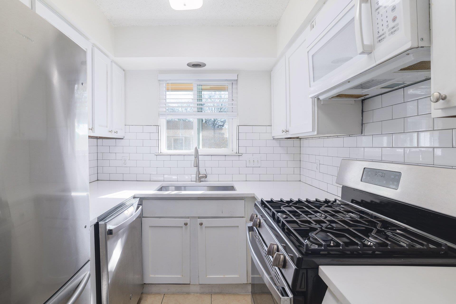5806 Cherry PARK