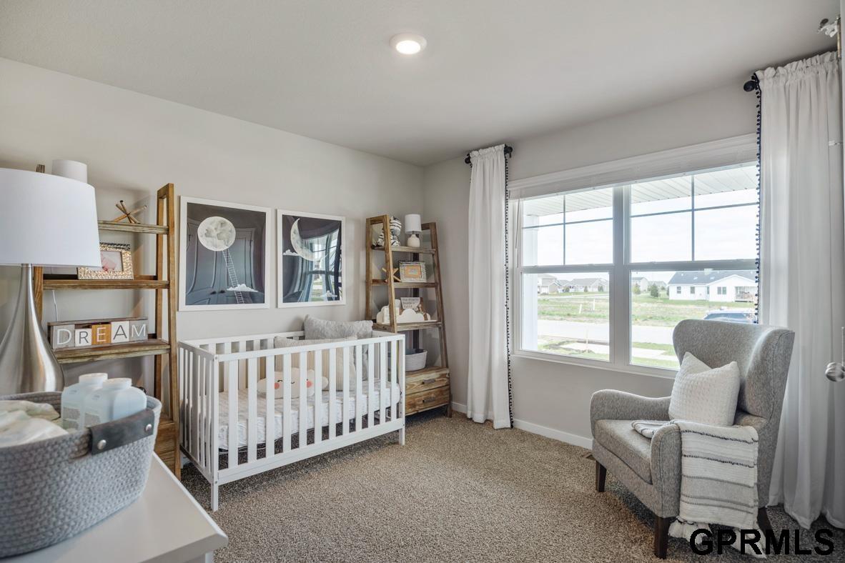 8031 N 170 Terrace