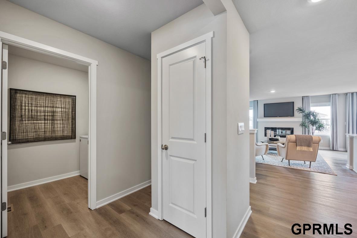 8031 N 170 Terrace