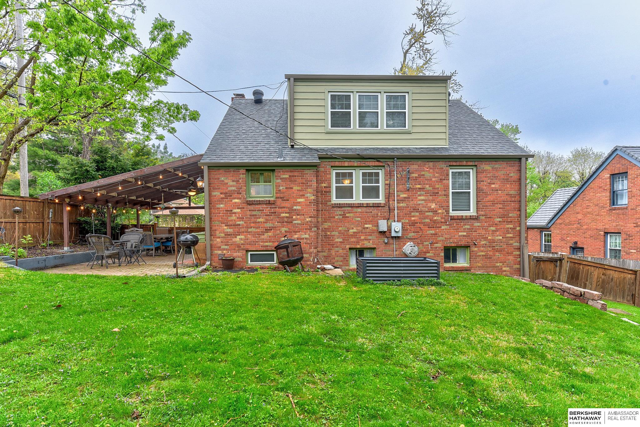 4855 Blondo Street