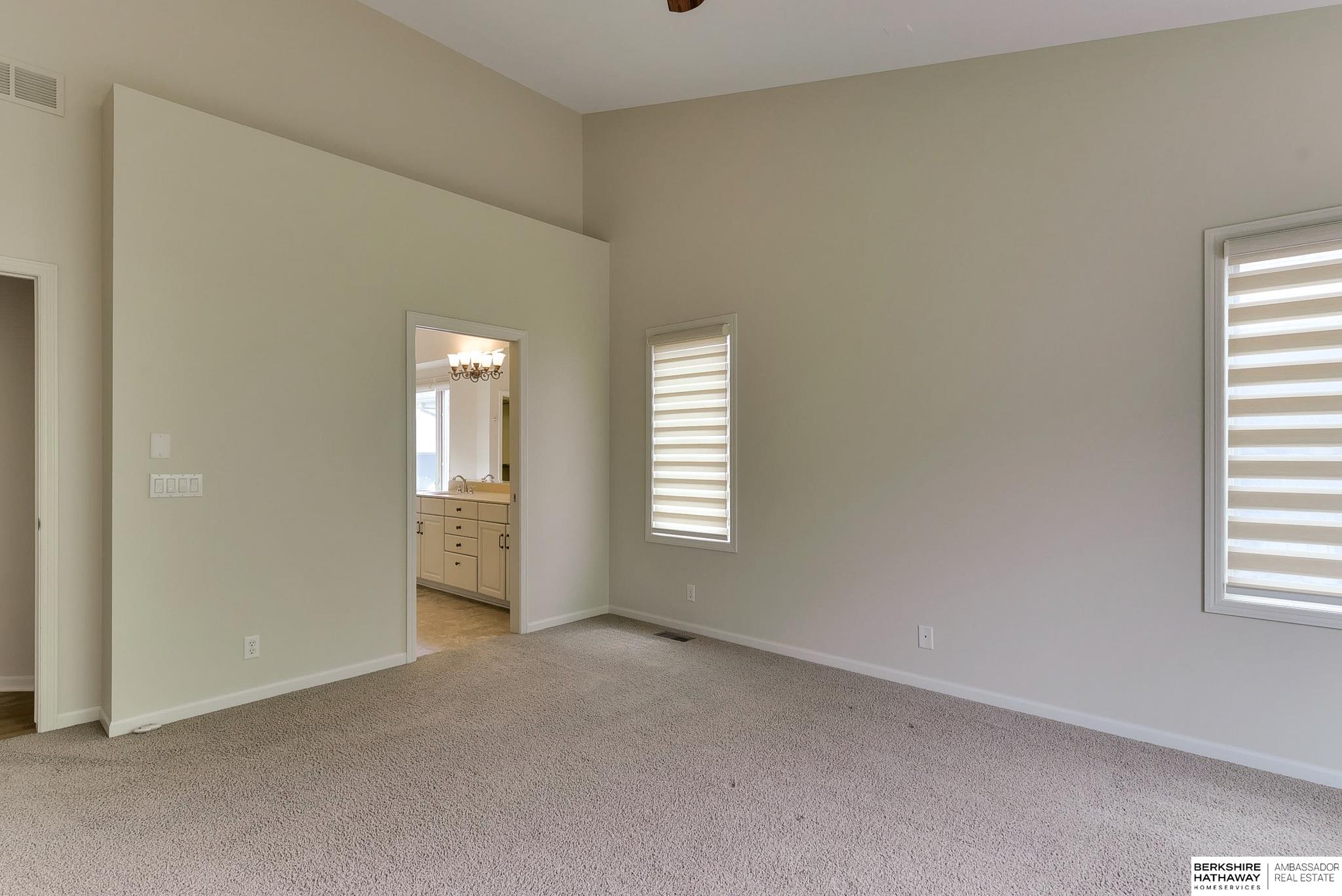 1414 S 189th Court