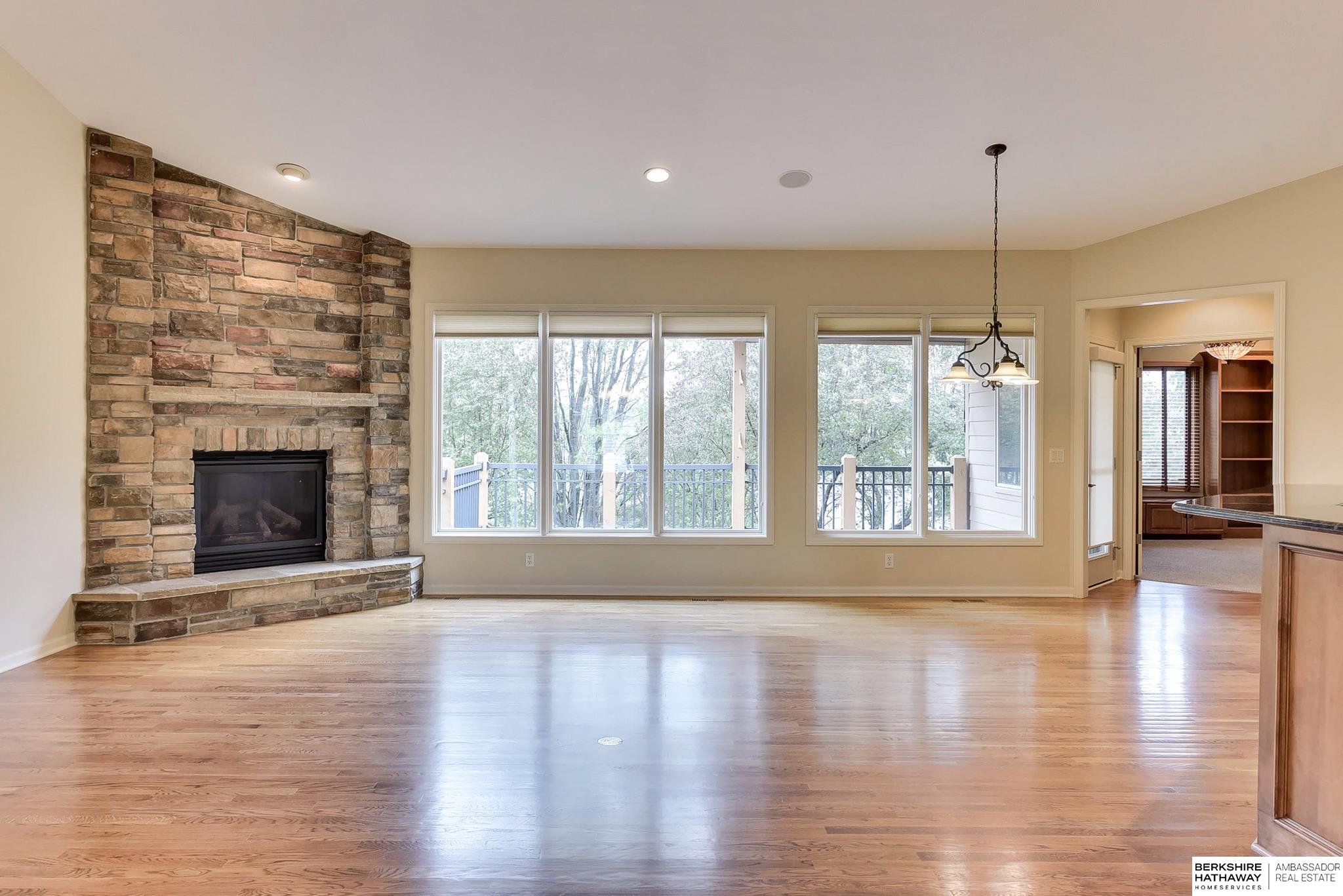 1414 S 189th Court
