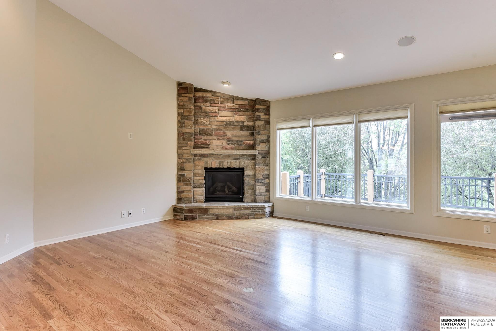 1414 S 189th Court