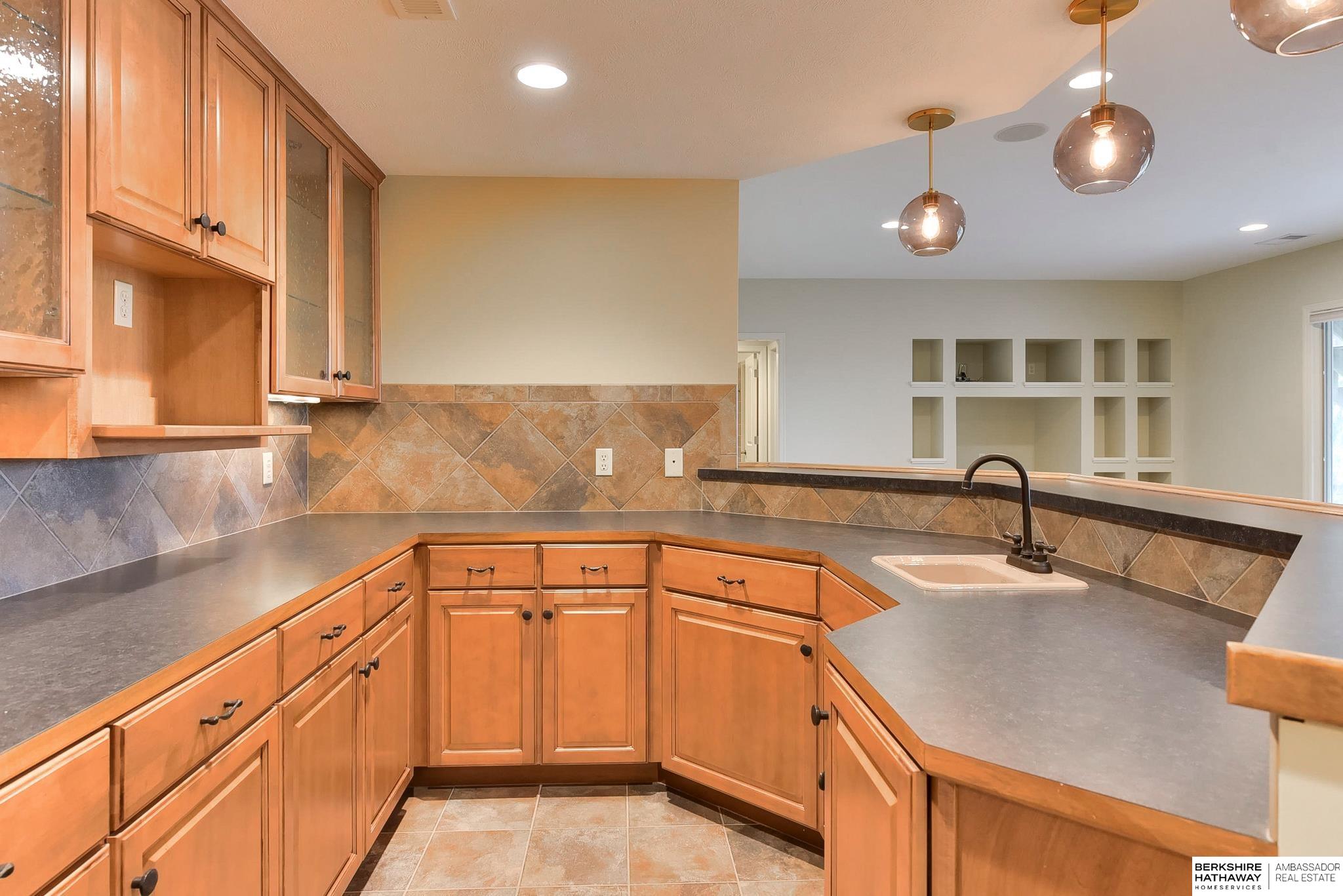 1414 S 189th Court