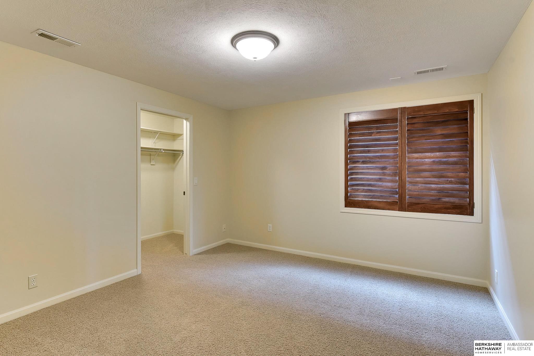 1414 S 189th Court