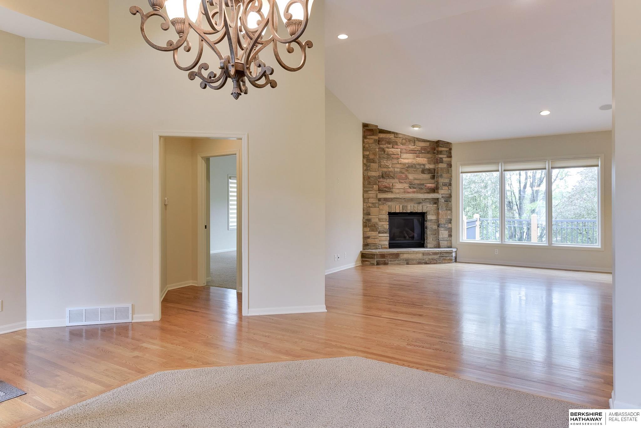 1414 S 189th Court