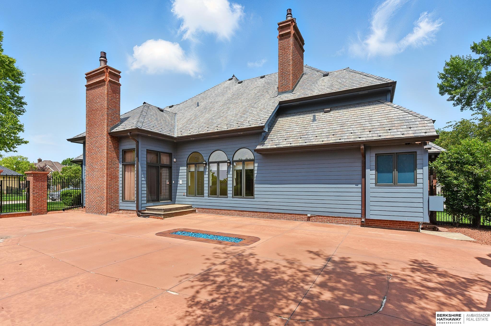 5604 S 118th Plaza
