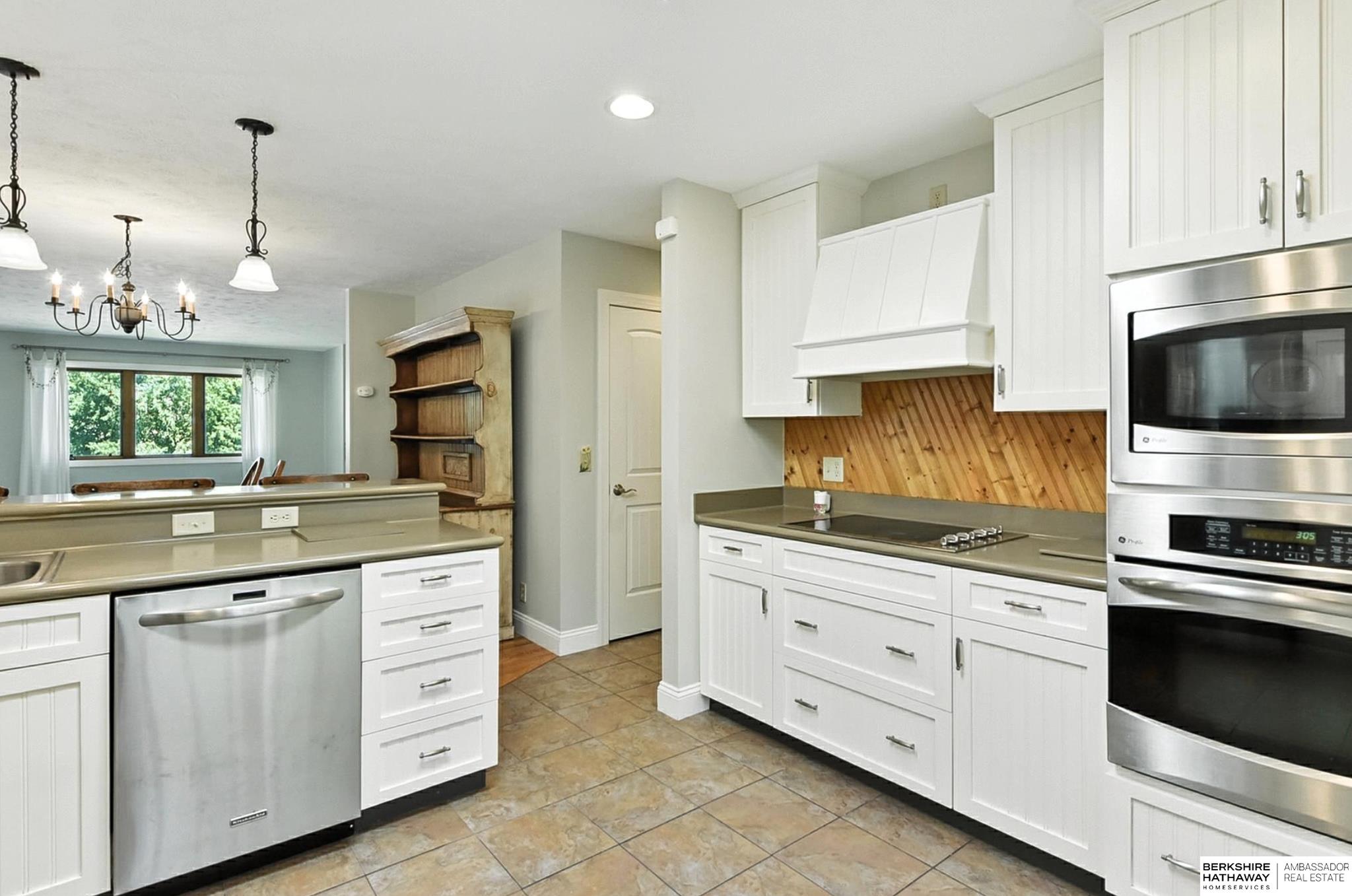 5824 Bay Meadows Road
