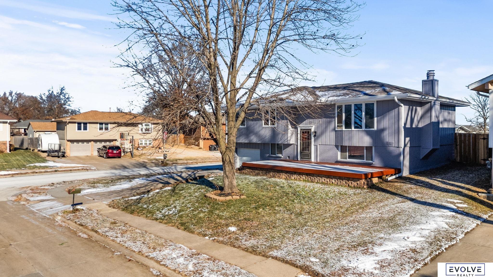 6355 S 140th Circle