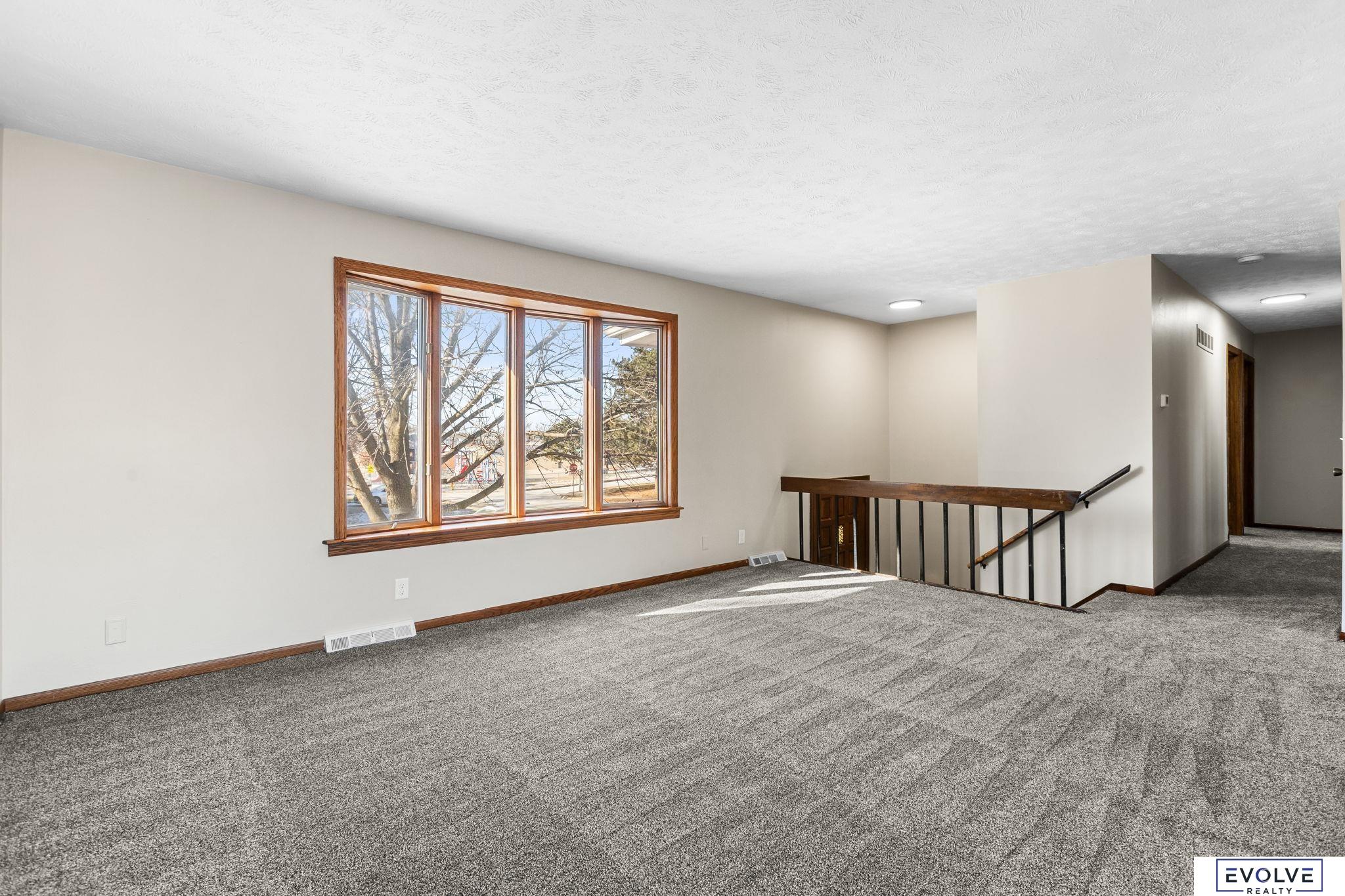 6355 S 140th Circle