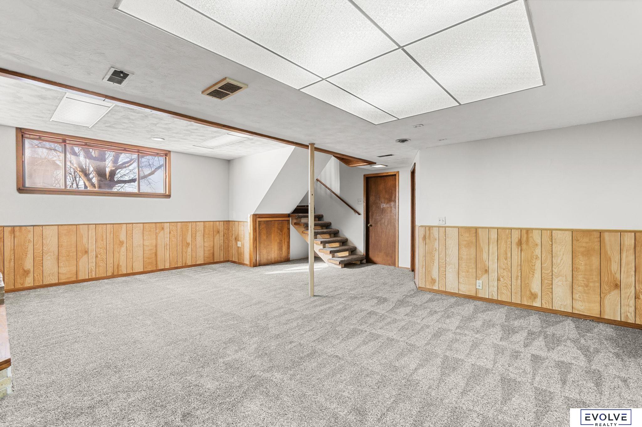 6355 S 140th Circle