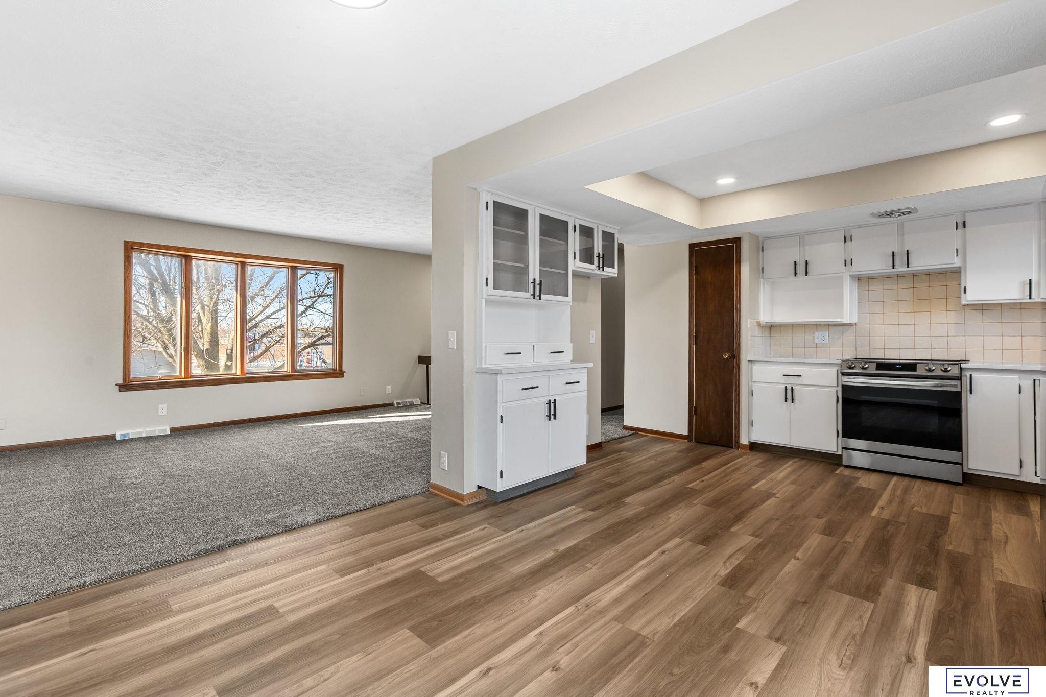 6355 S 140th Circle