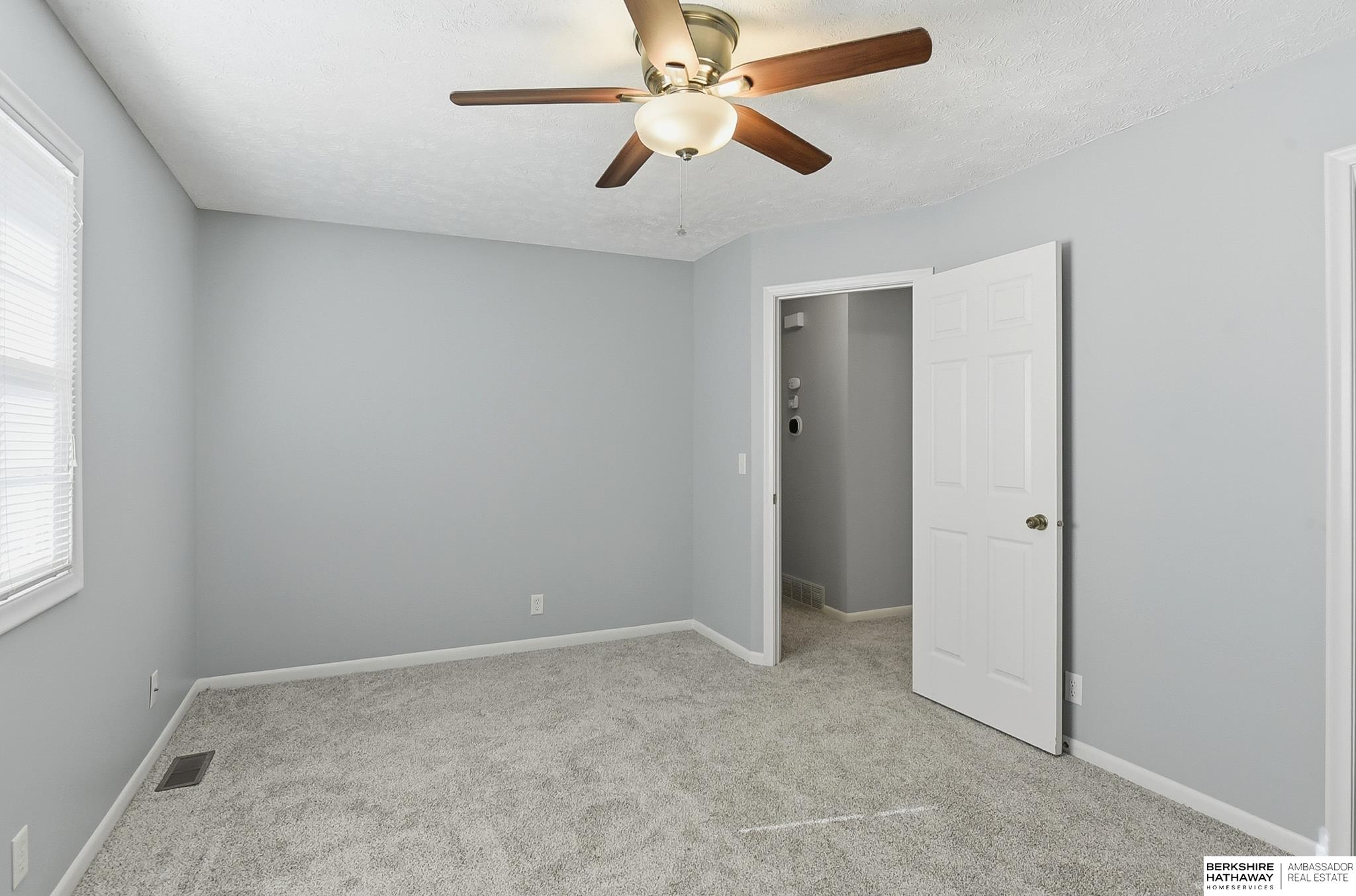 5180 S 147th Circle
