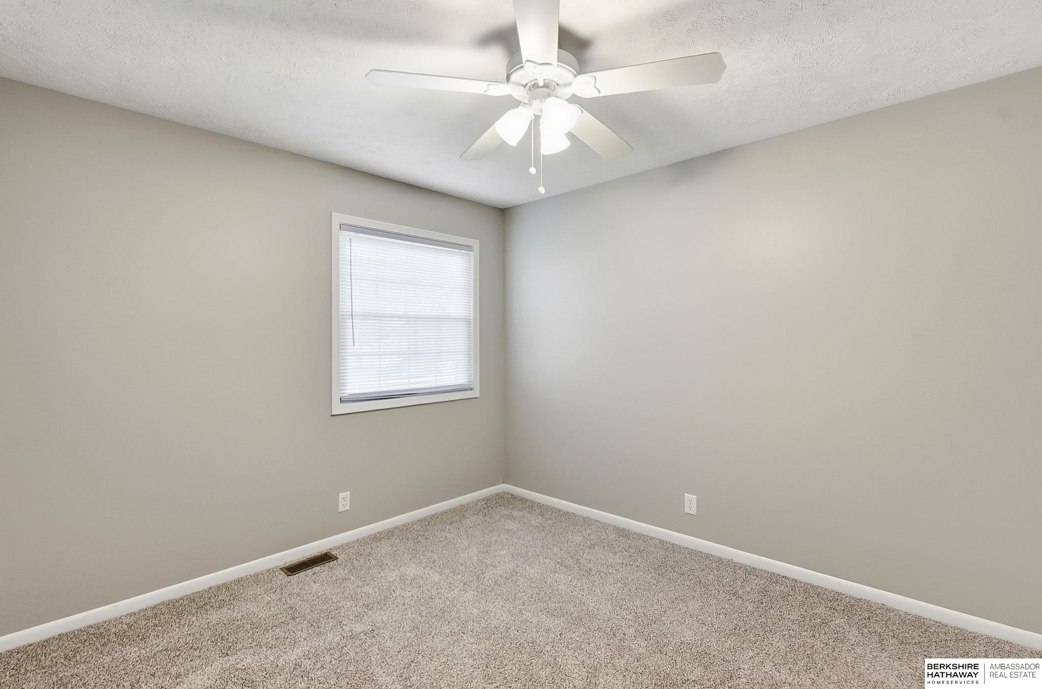 5180 S 147th Circle