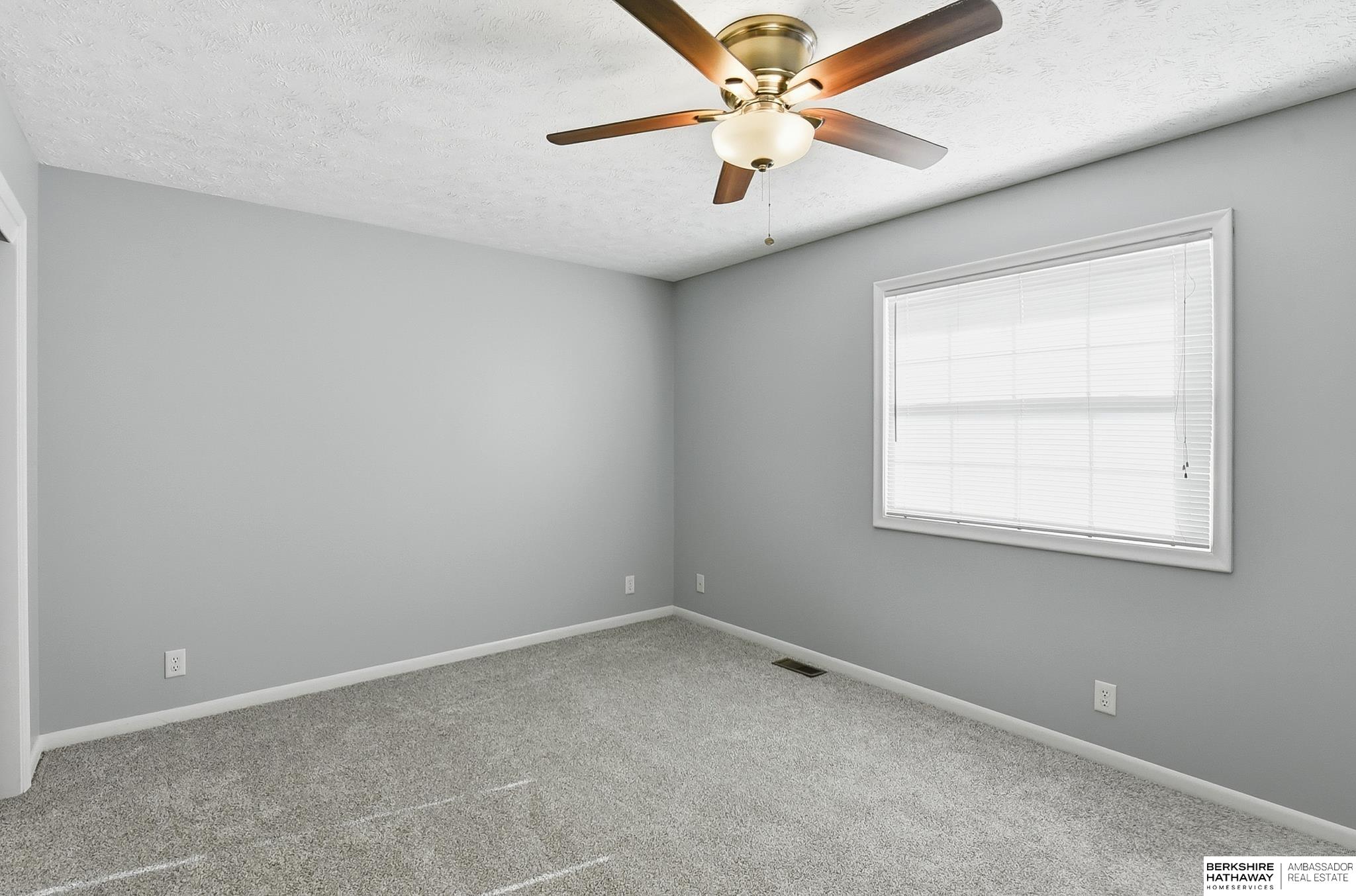 5180 S 147th Circle