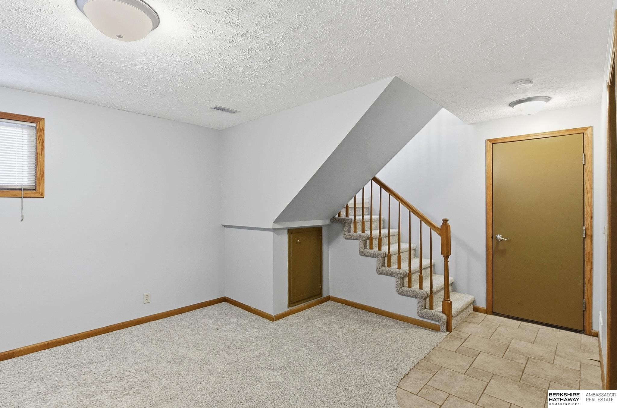 5180 S 147th Circle