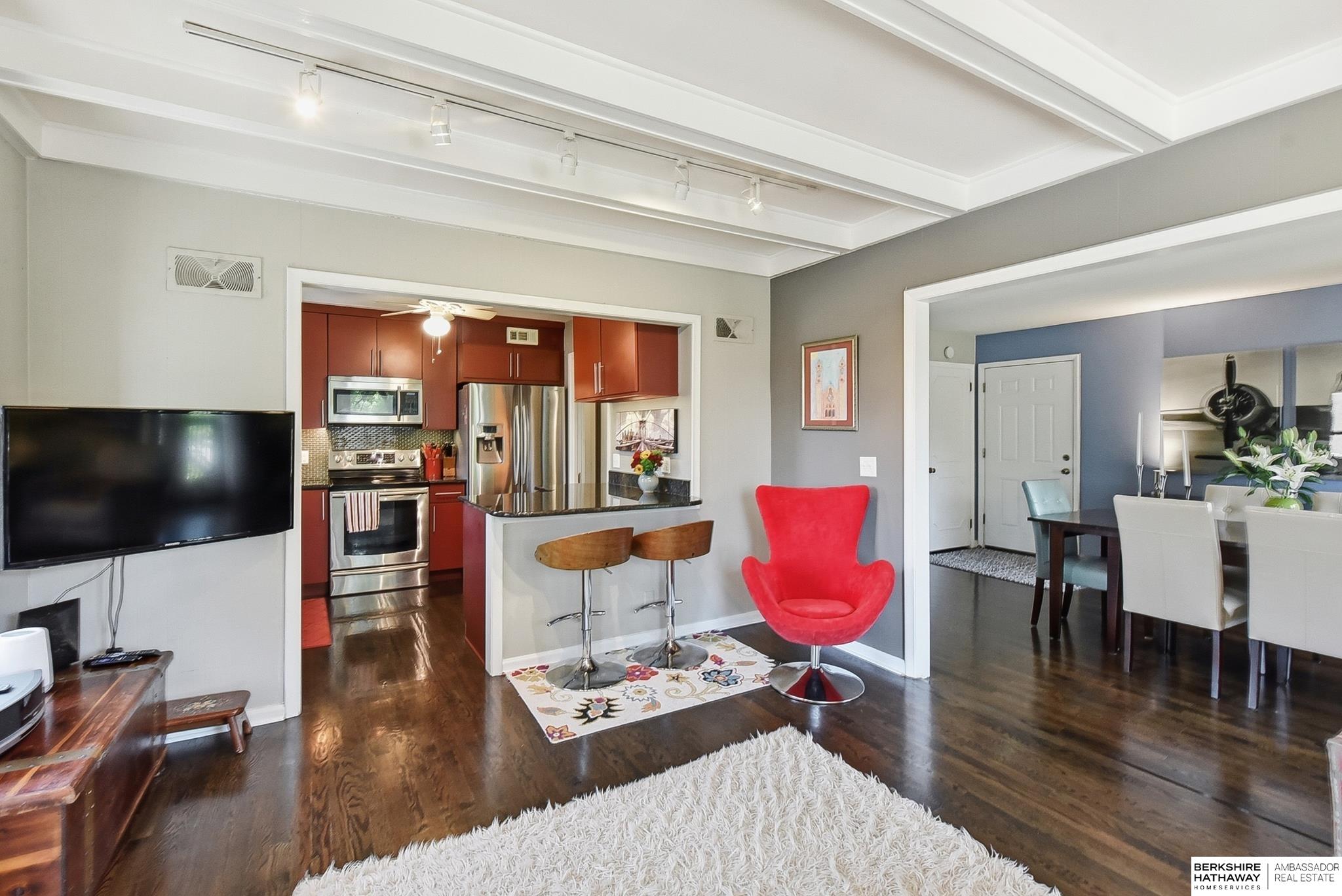 4022 & 4024 Burt Street