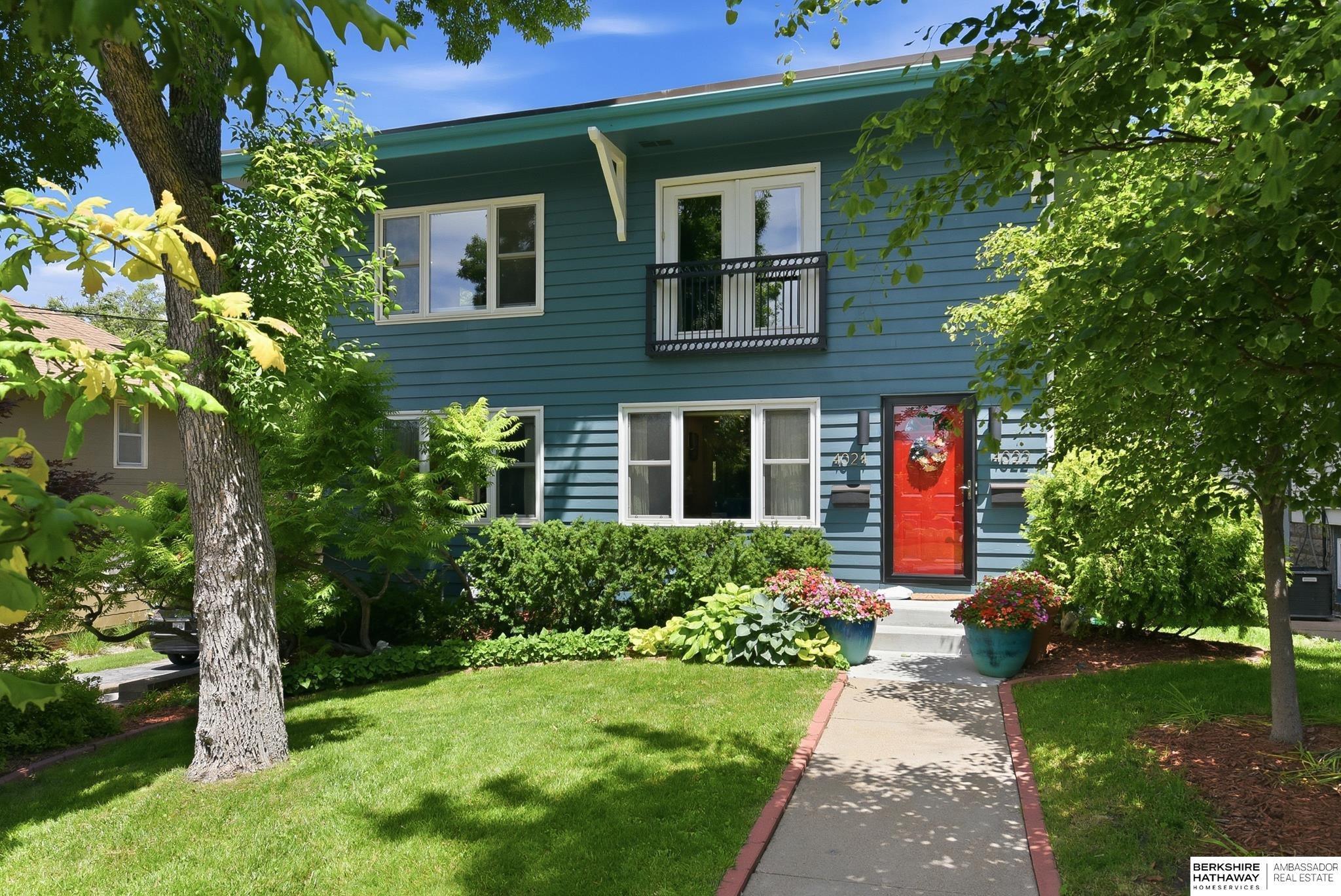 4022 & 4024 Burt Street
