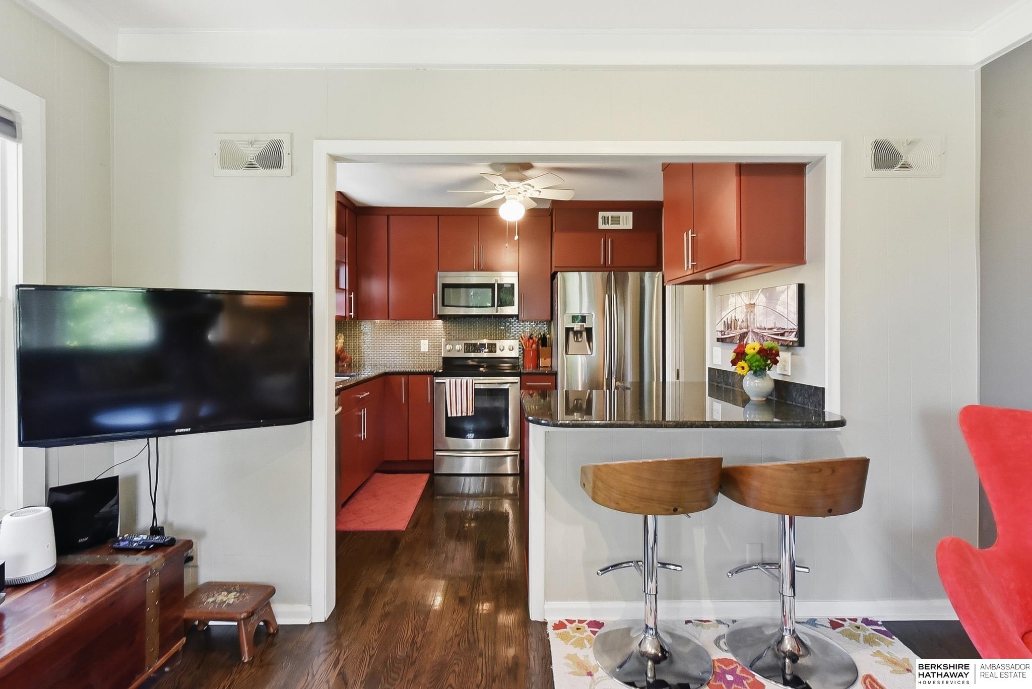 4022 & 4024 Burt Street