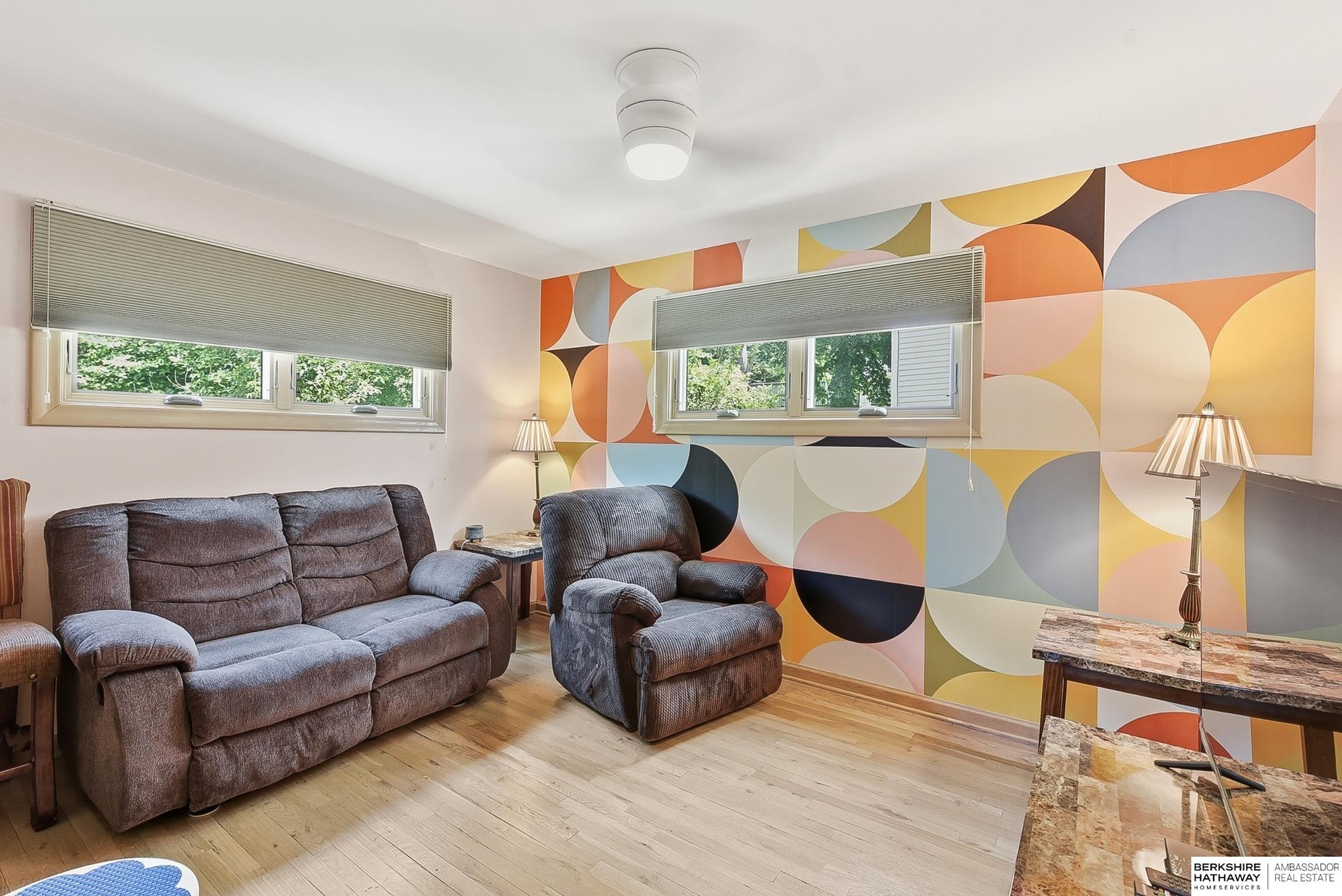4022 & 4024 Burt Street
