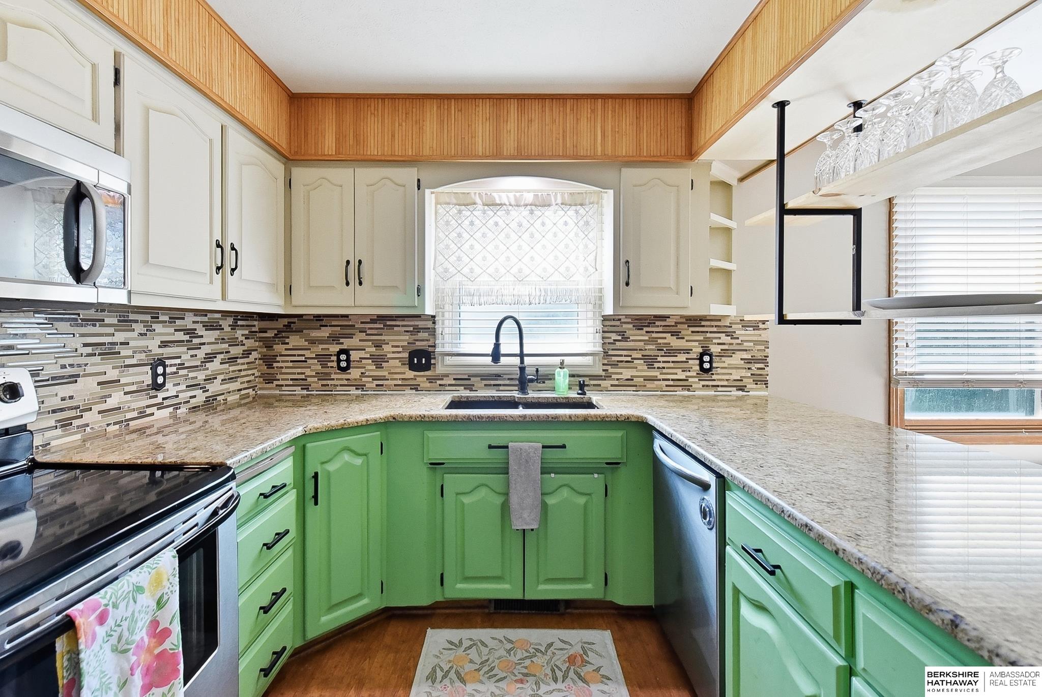 1212 Cedarwoods Drive