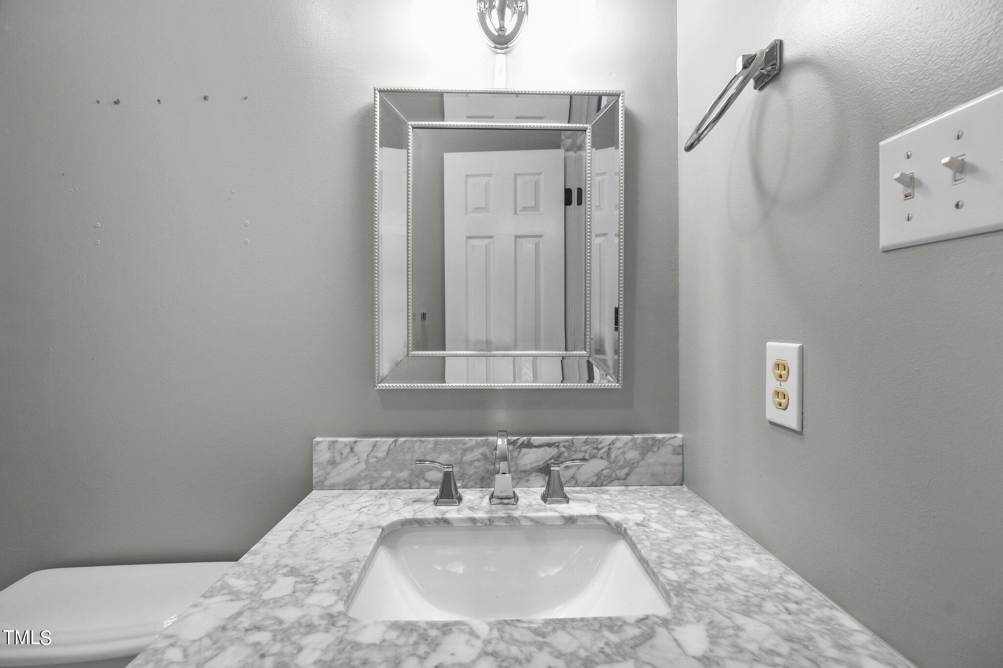 1807 Dimmocks Mill Road