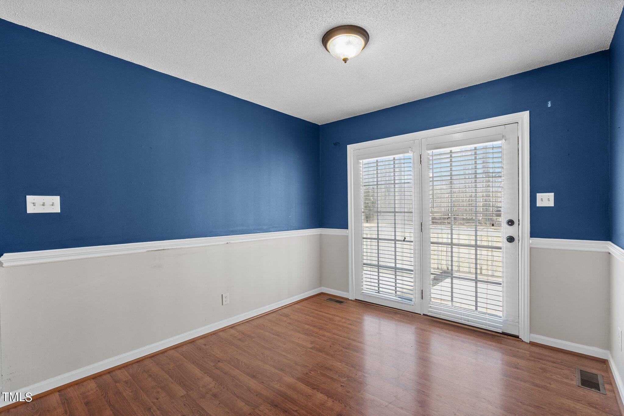 1807 Dimmocks Mill Road