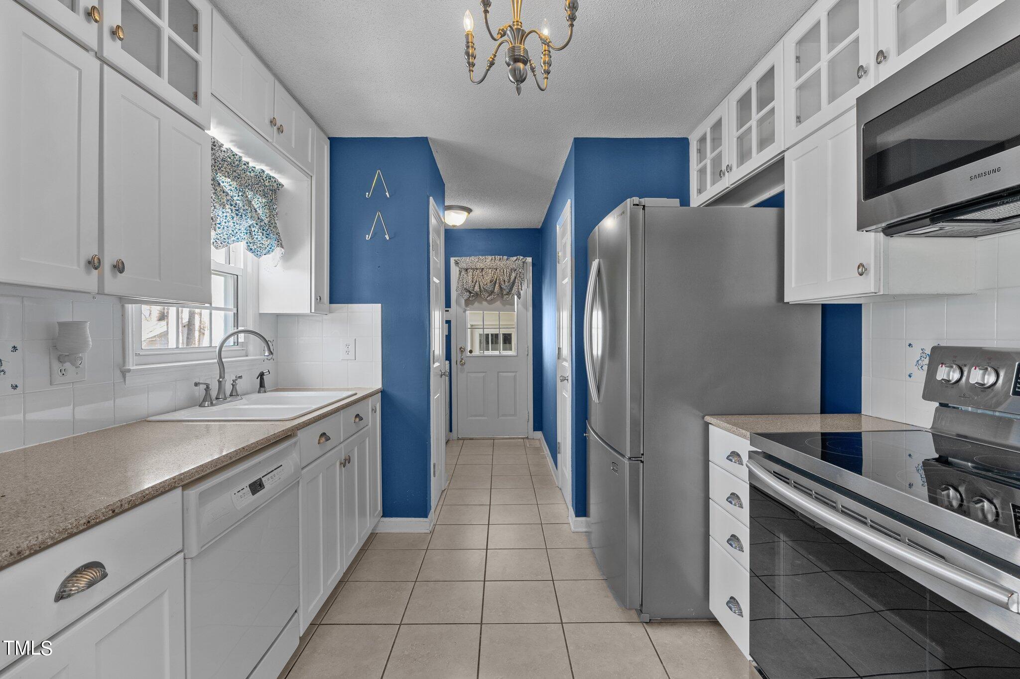 1807 Dimmocks Mill Road