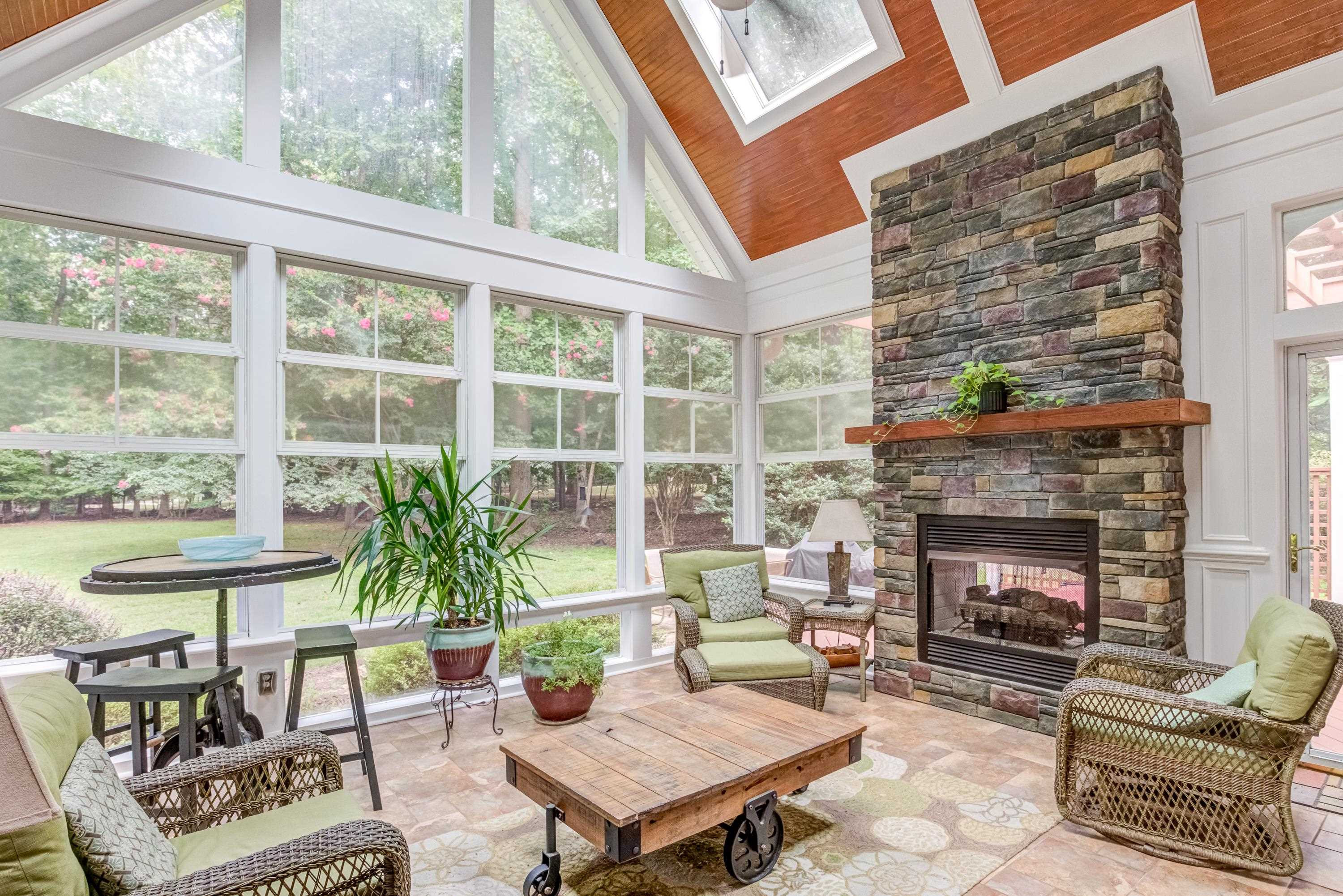 1621 Spring Lily Lane