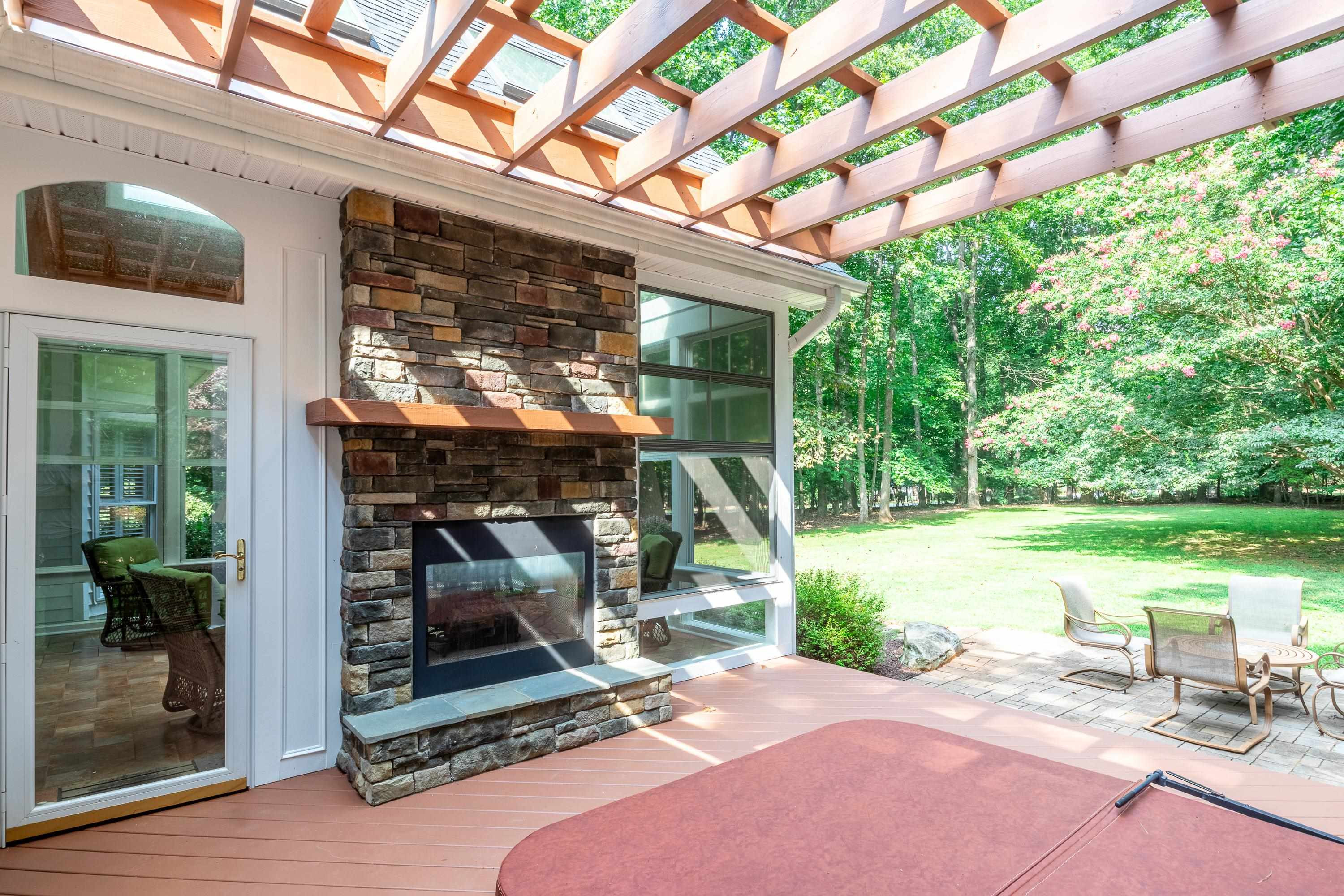 1621 Spring Lily Lane
