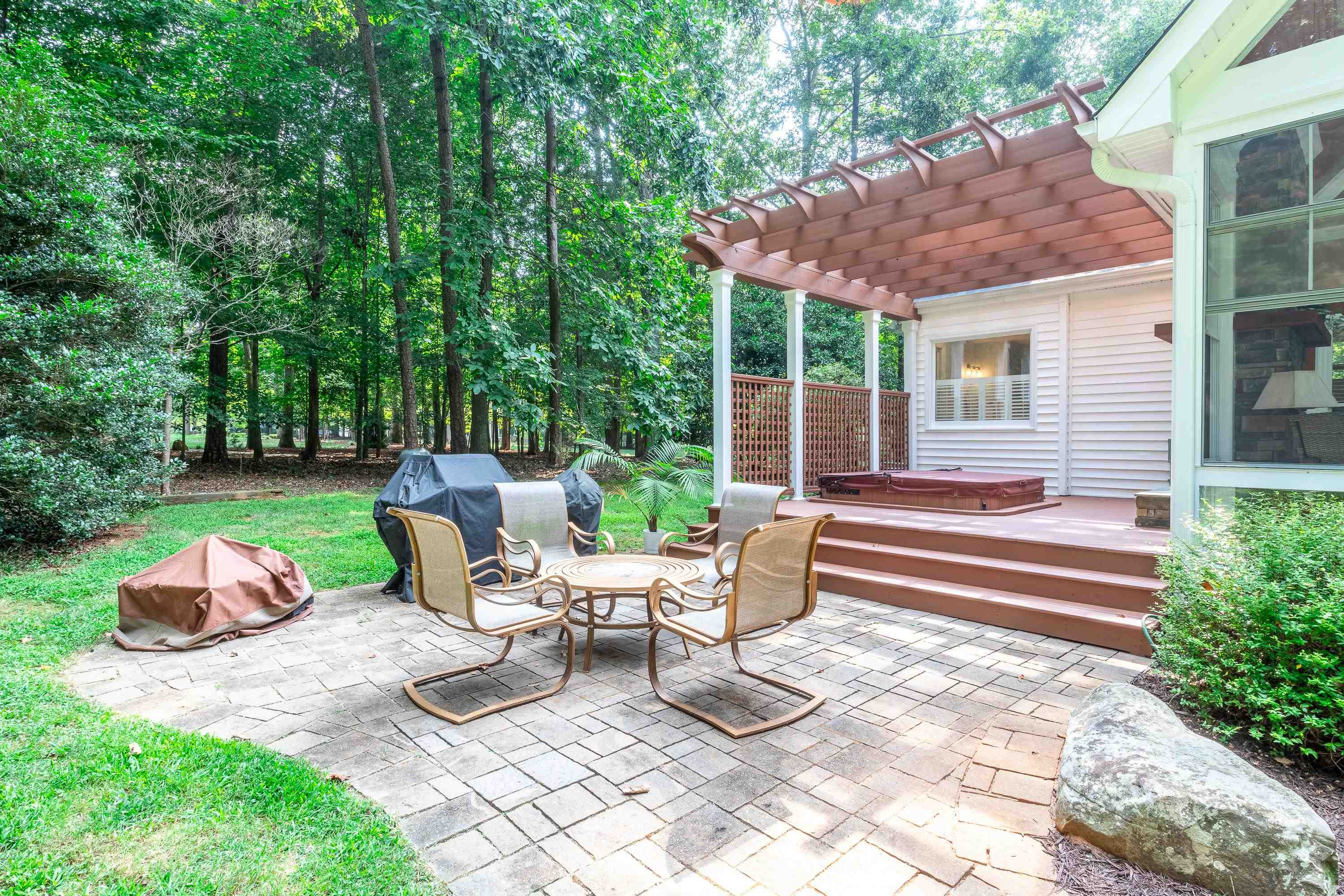 1621 Spring Lily Lane