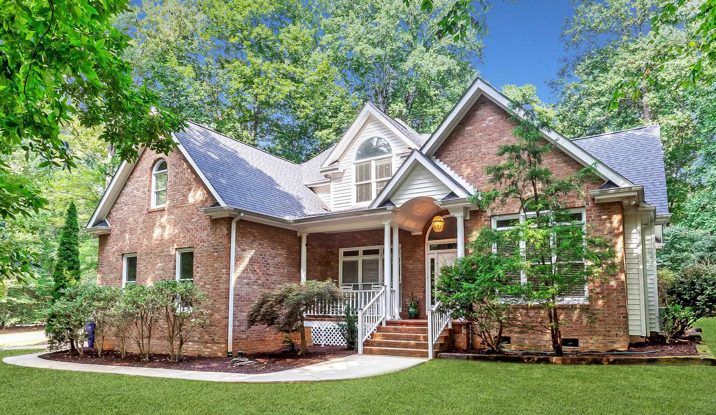 1621 Spring Lily Lane