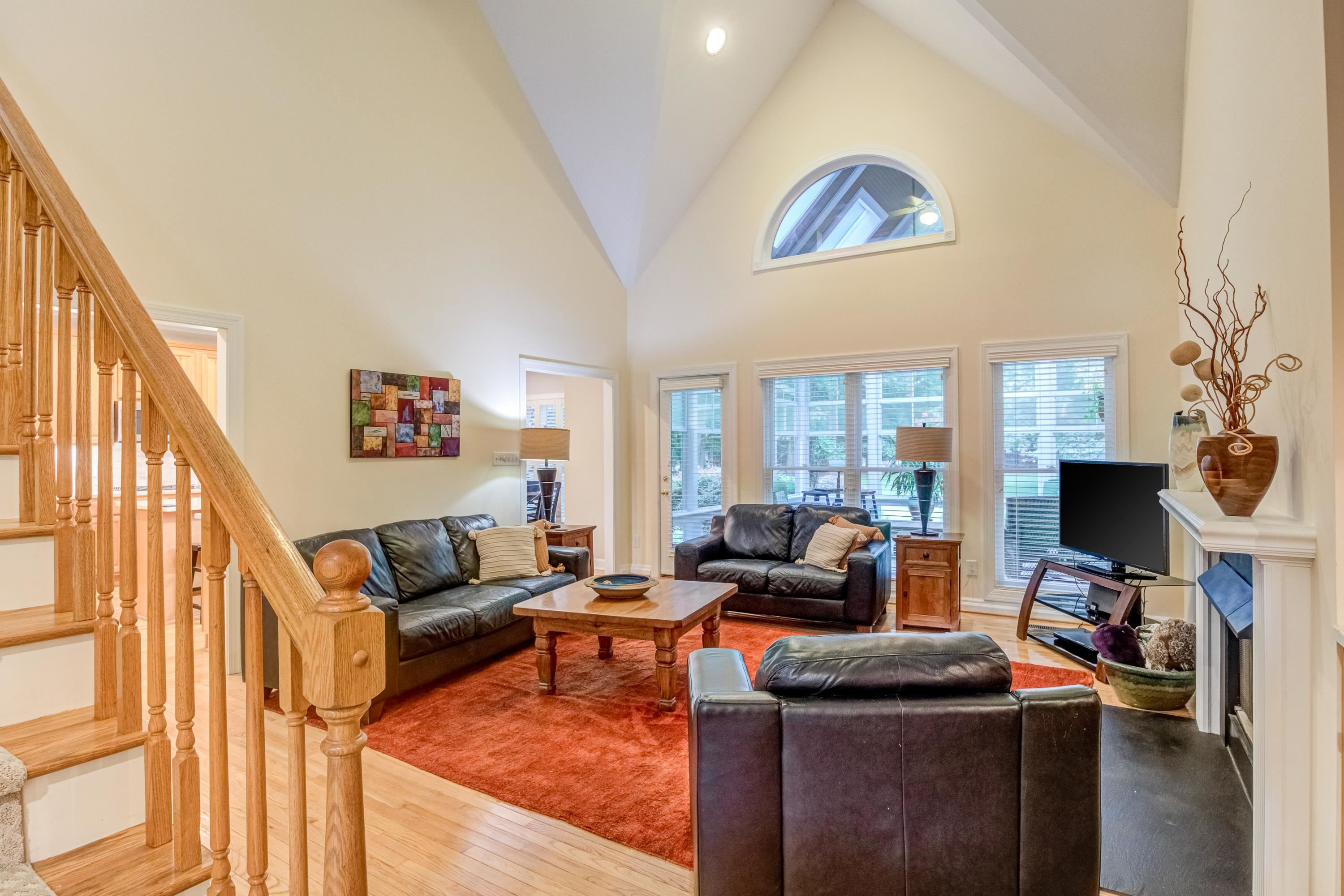 1621 Spring Lily Lane