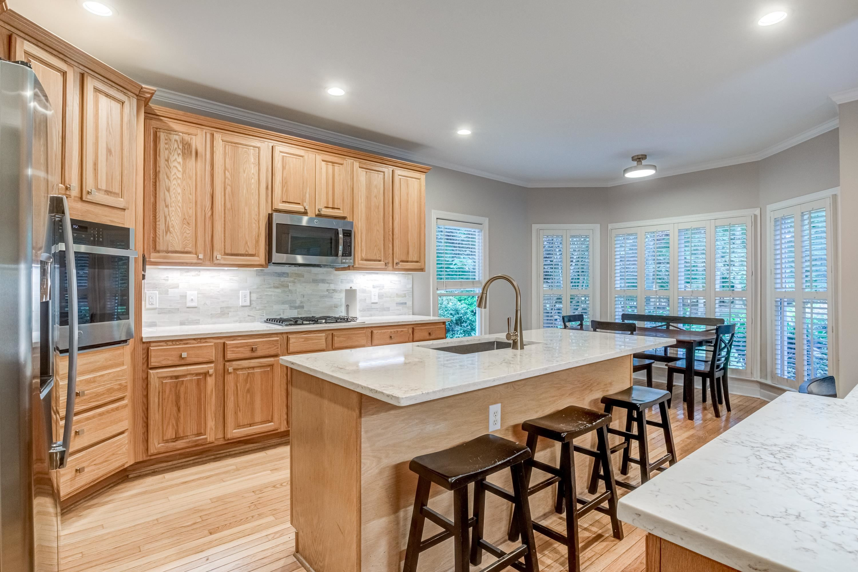 1621 Spring Lily Lane