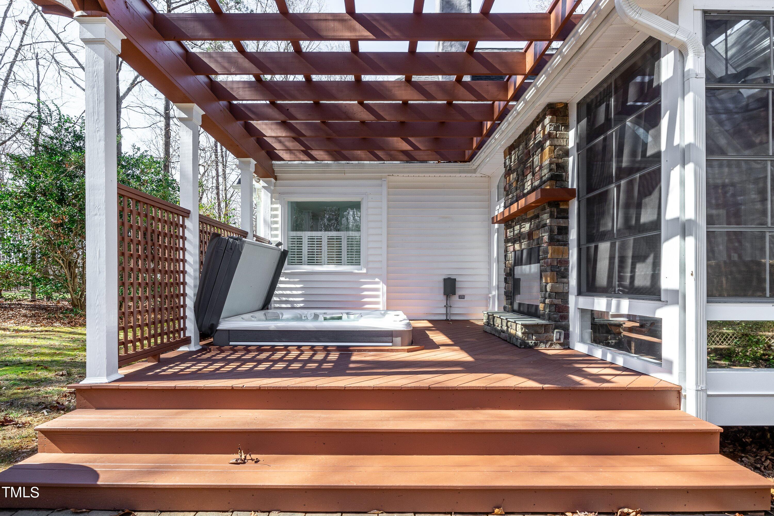 1621 Spring Lily Lane