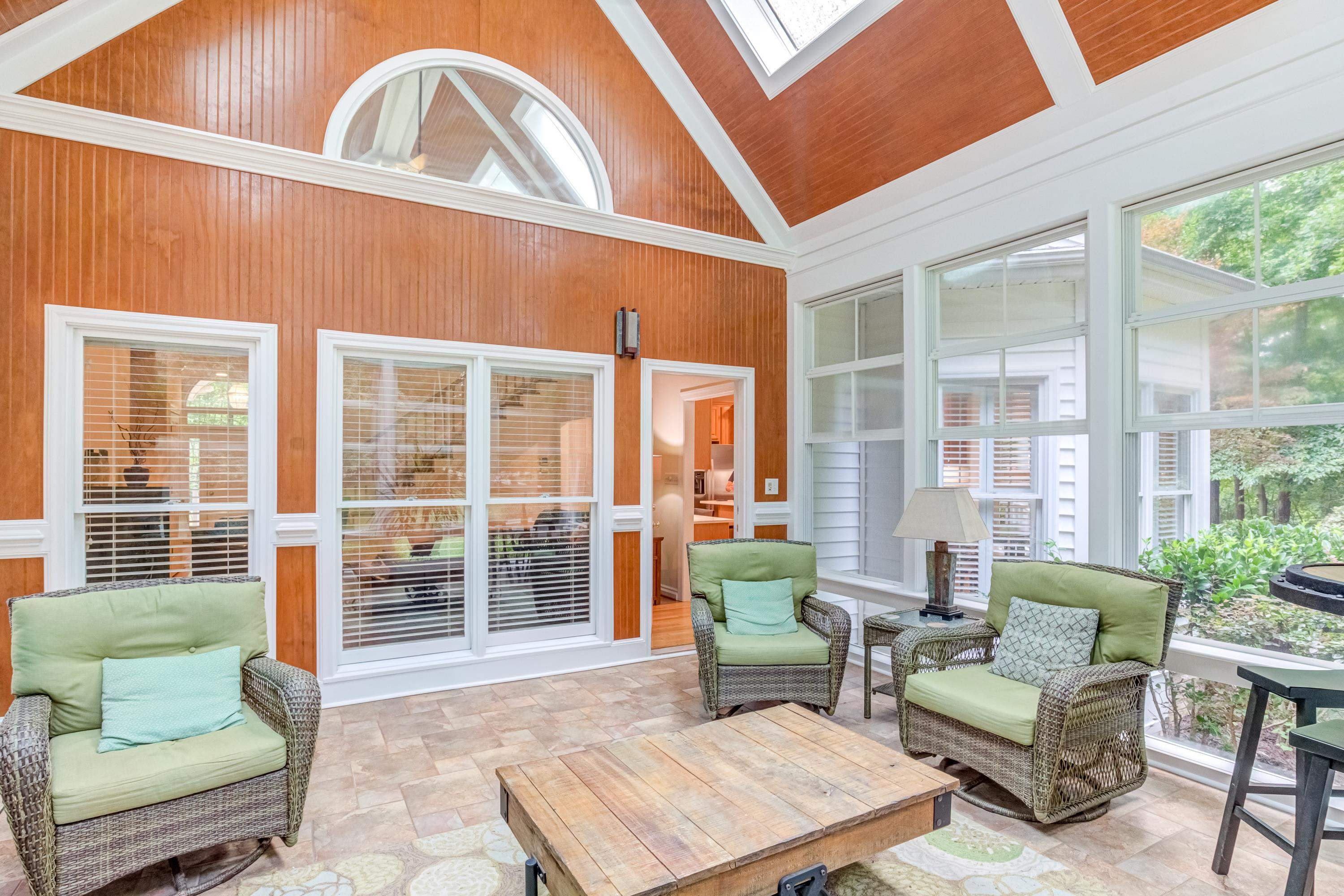 1621 Spring Lily Lane